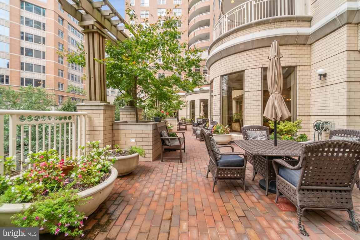 900 N Taylor STREET Unit: 2029