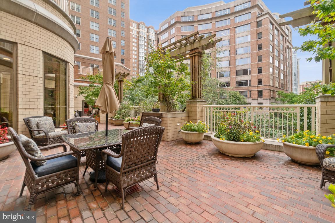 900 N Taylor STREET Unit: 2029