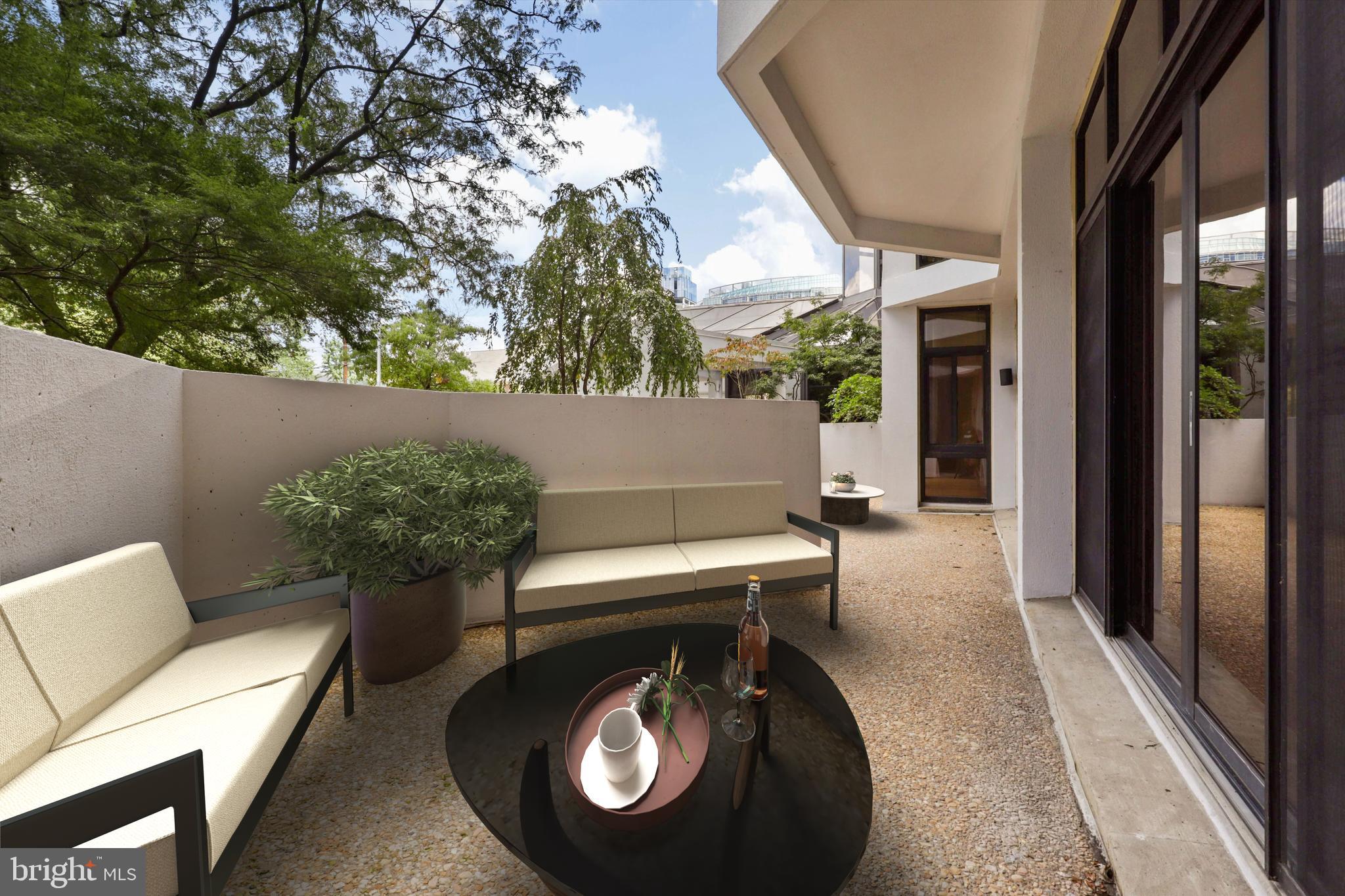 1530 Key BOULEVARD Unit: 106