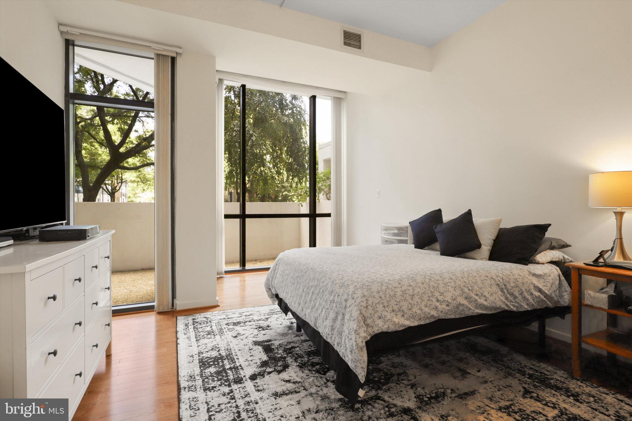 1530 Key BOULEVARD Unit: 106
