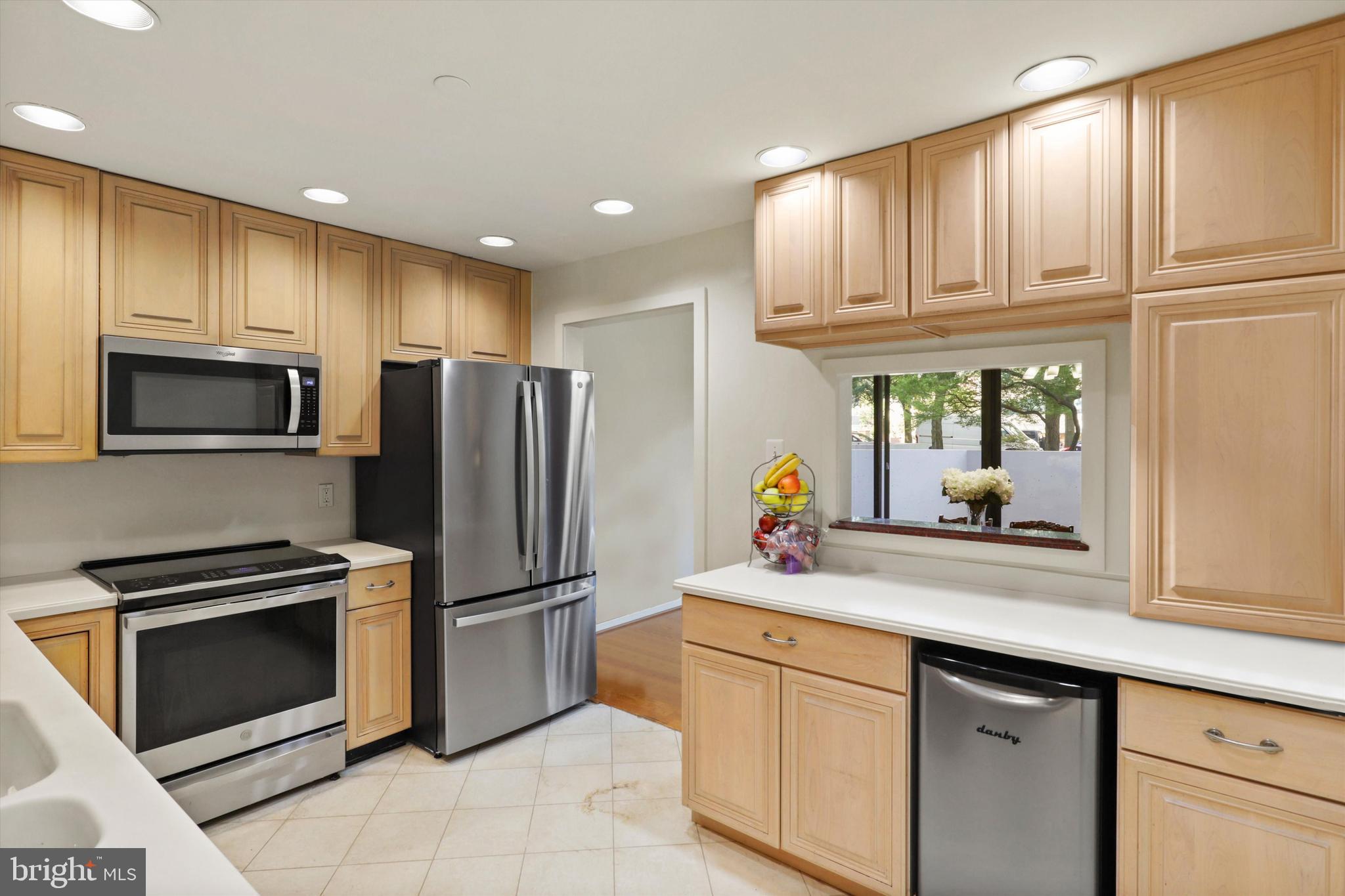 1530 Key BOULEVARD Unit: 106