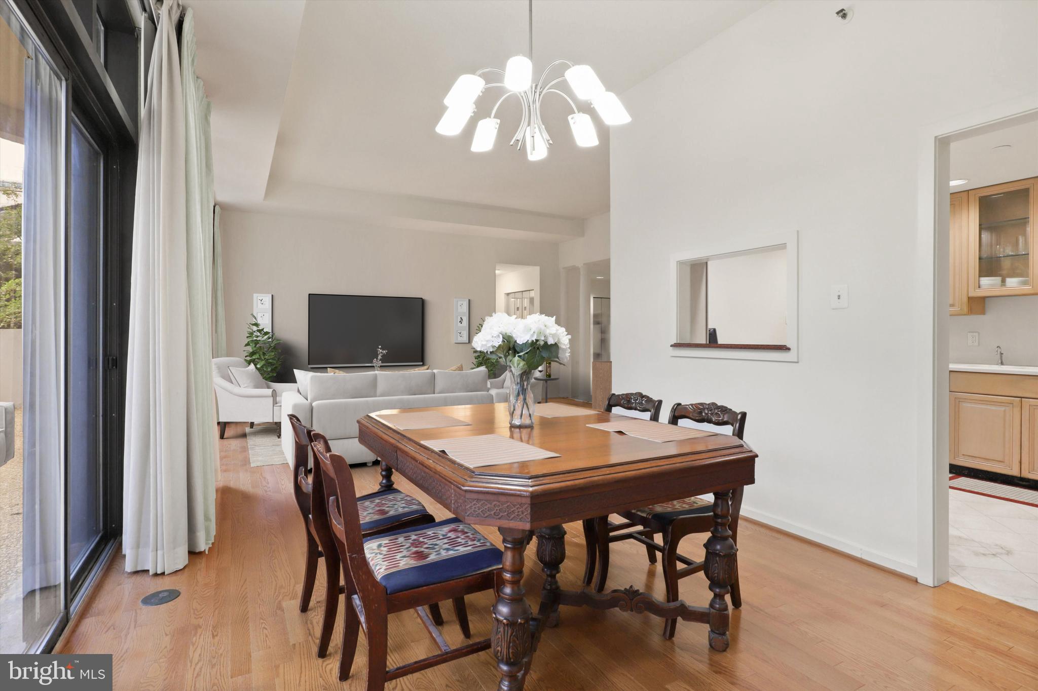 1530 Key BOULEVARD Unit: 106