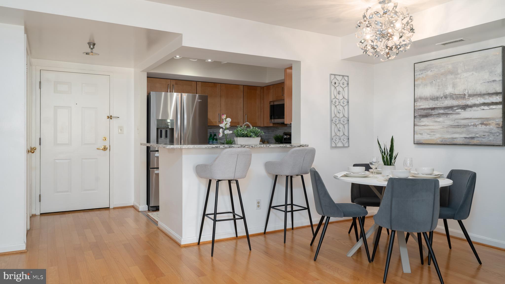 2400 Clarendon BOULEVARD Unit: 808