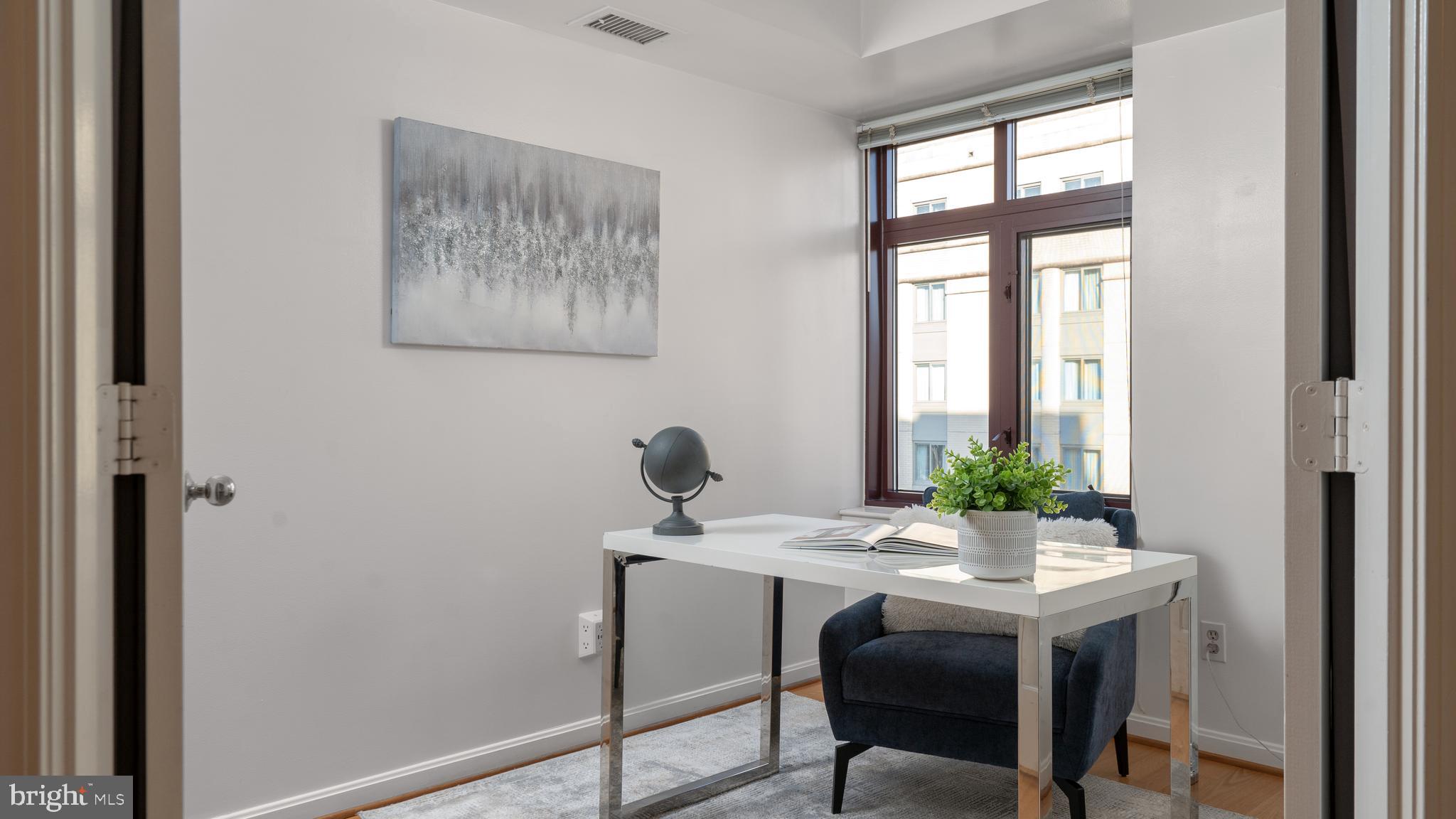 2400 Clarendon BOULEVARD Unit: 808