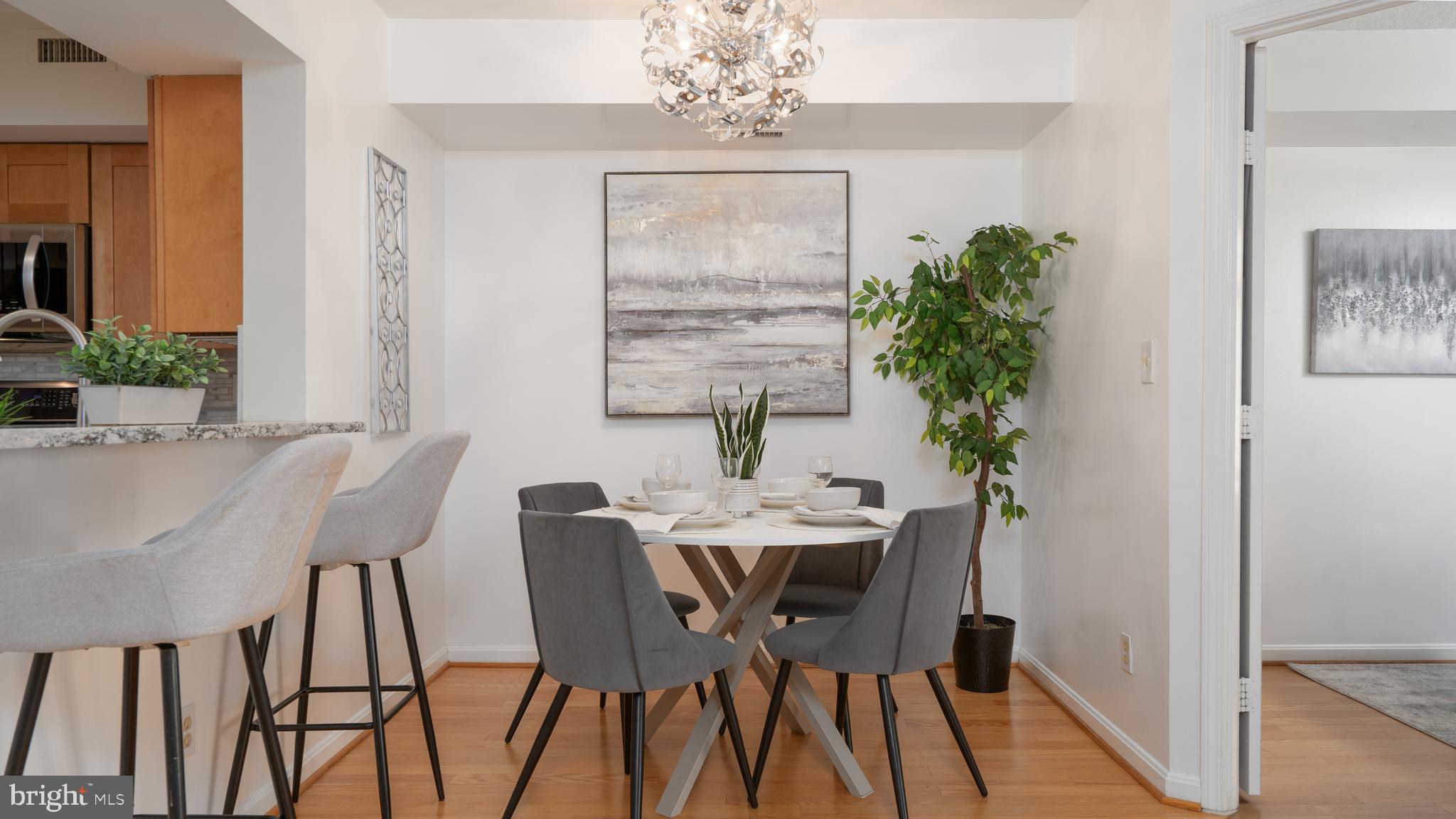 2400 Clarendon BOULEVARD Unit: 808