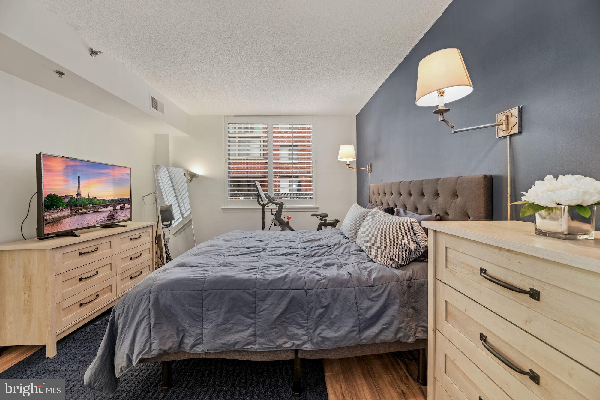 1045 N Utah STREET Unit: 2-109