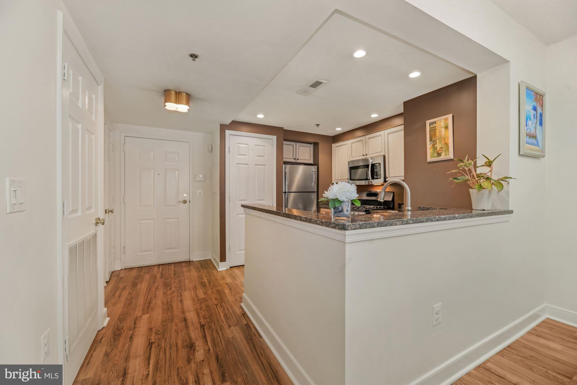 1045 N Utah STREET Unit: 2-109