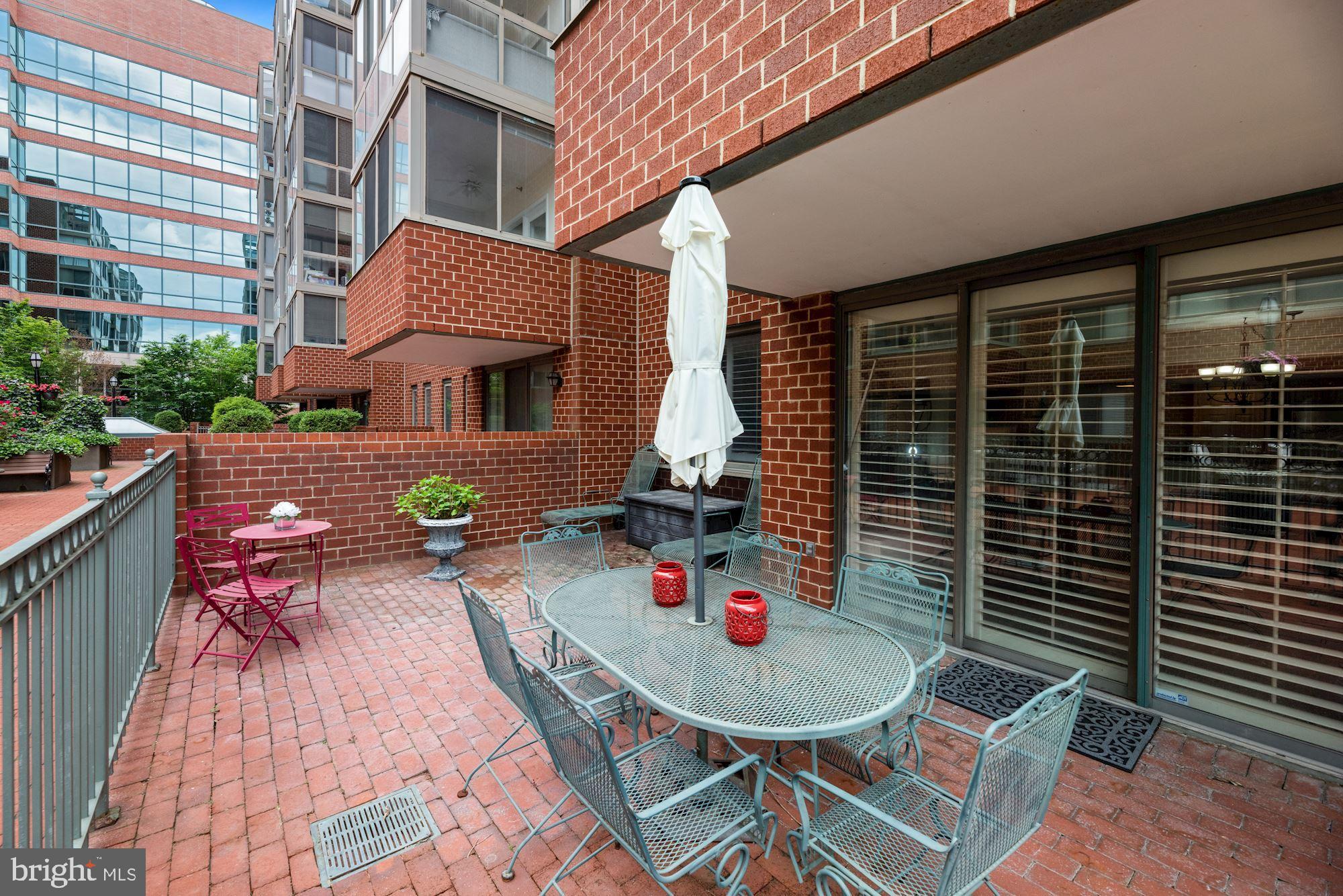 1045 N Utah STREET Unit: 2-109