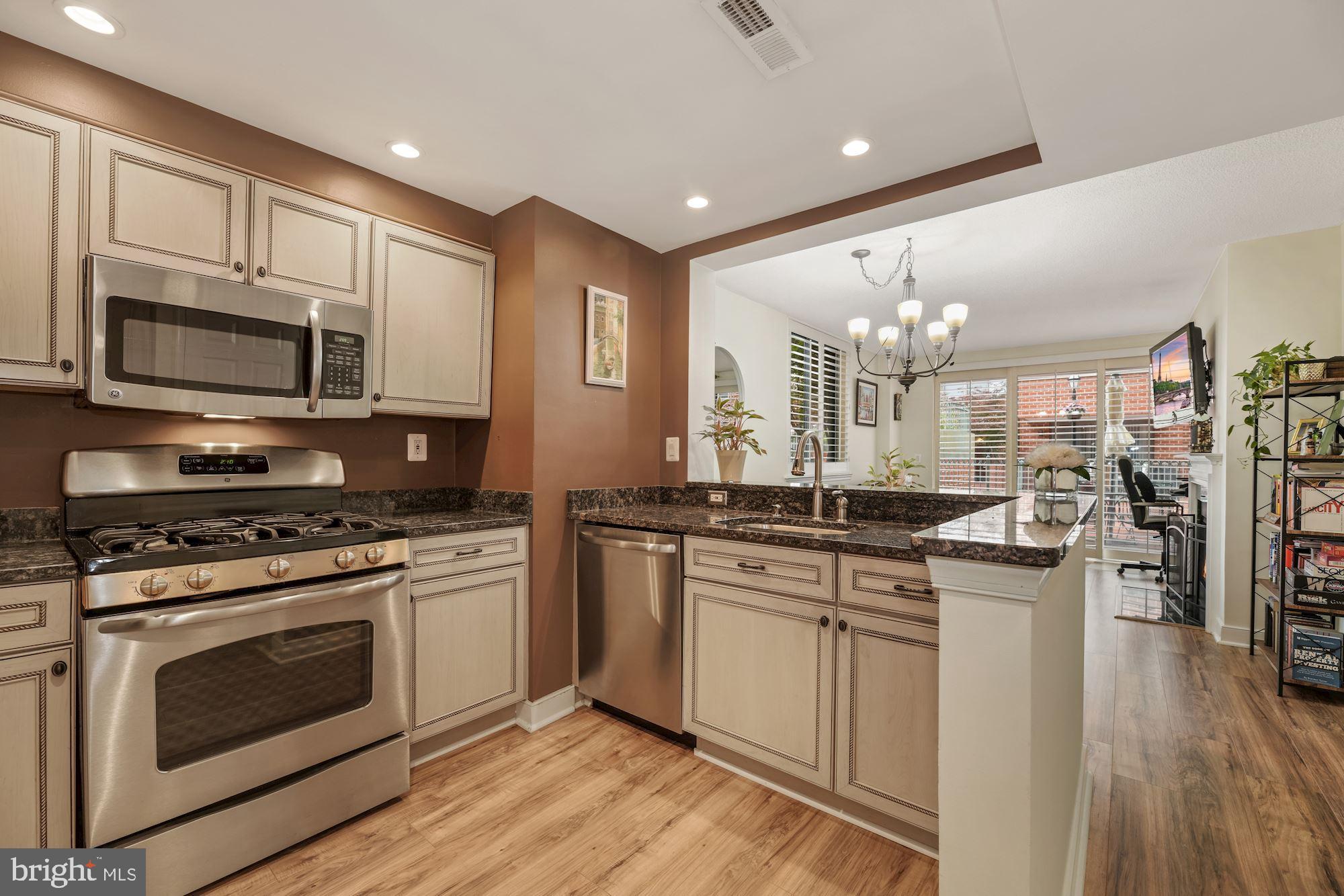 1045 N Utah STREET Unit: 2-109
