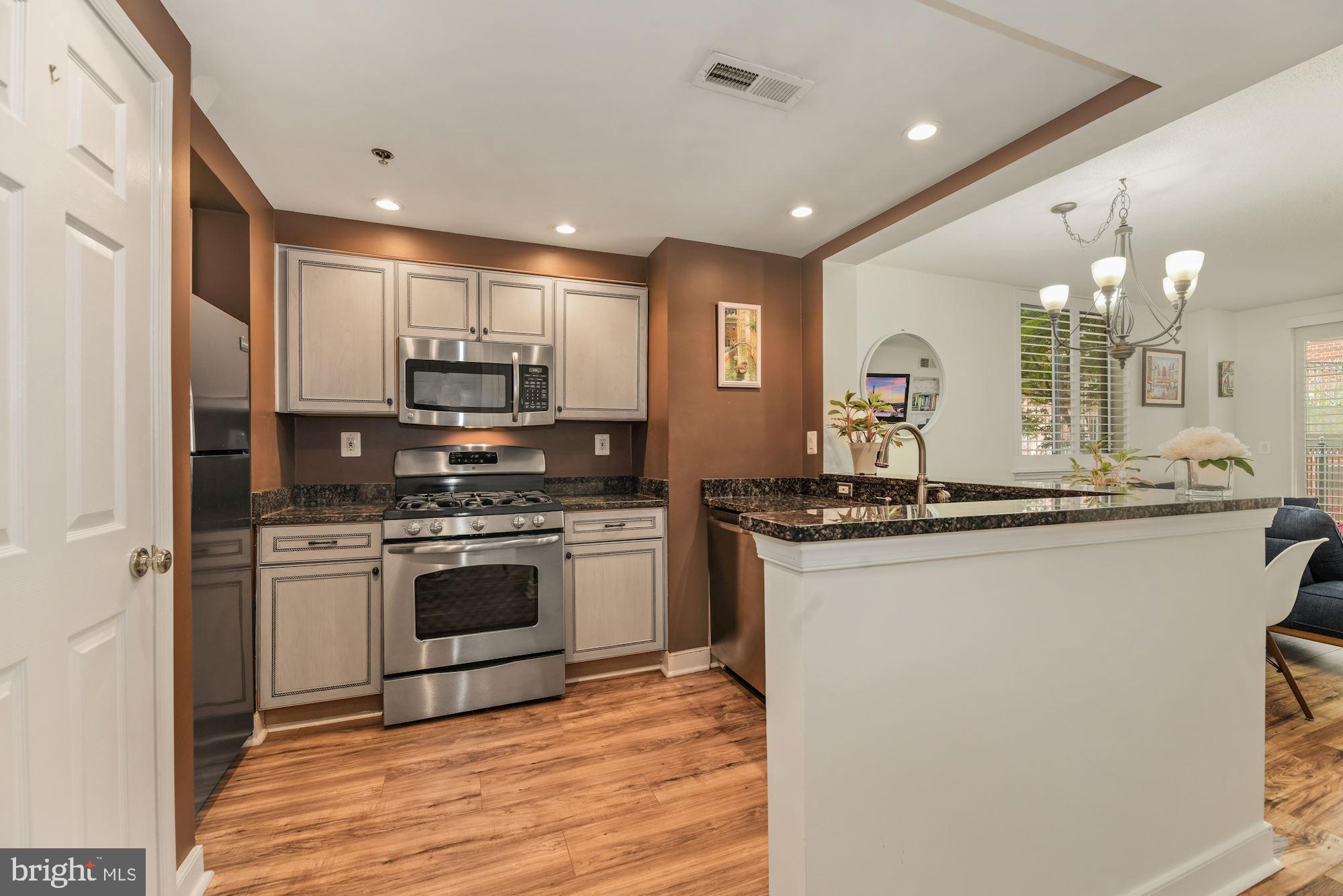 1045 N Utah STREET Unit: 2-109