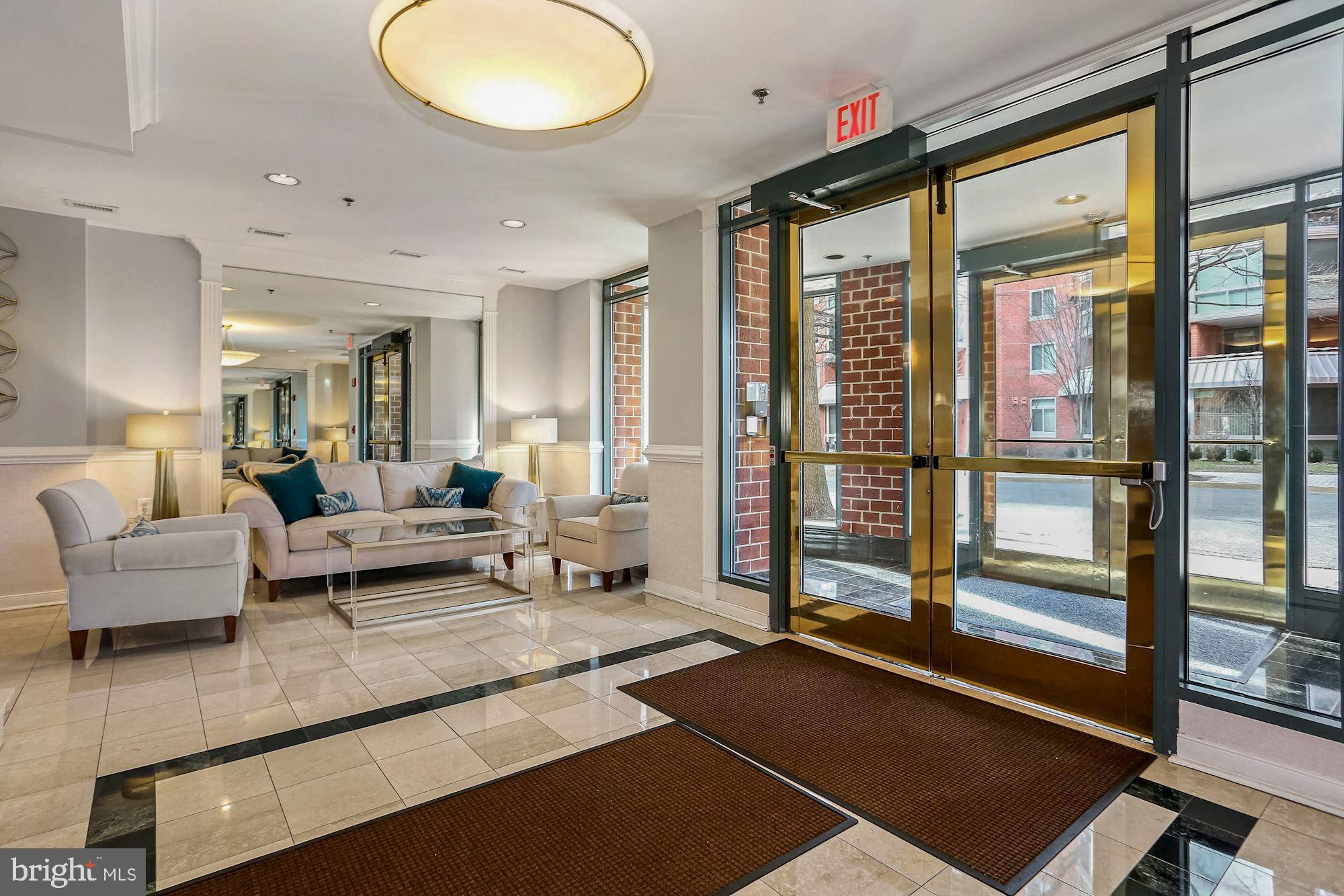 1045 N Utah STREET Unit: 2-109