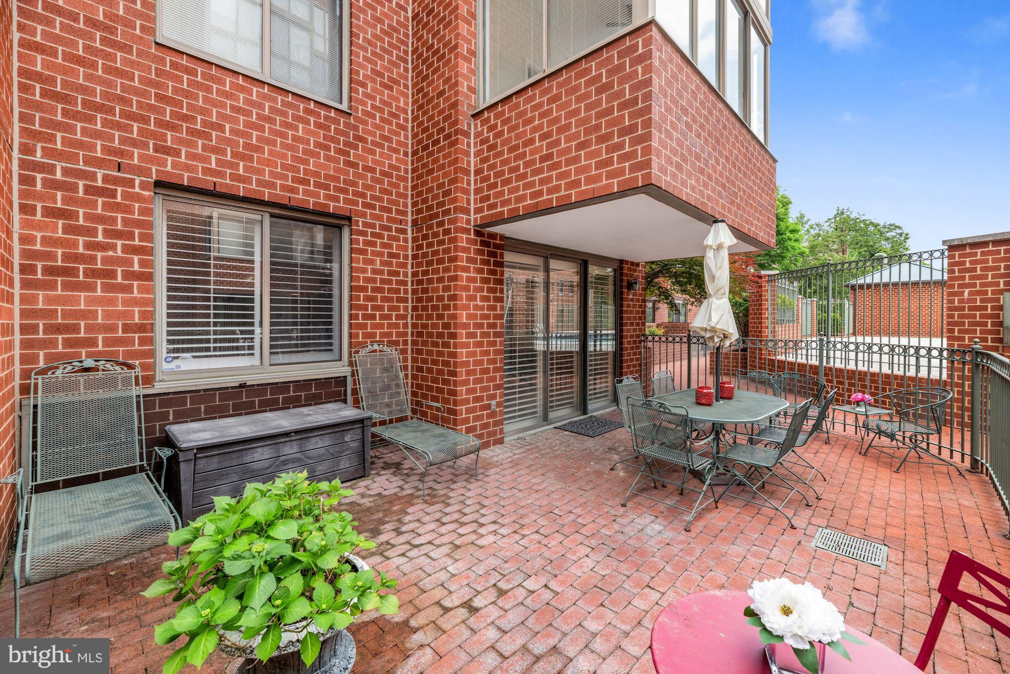 1045 N Utah STREET Unit: 2-109