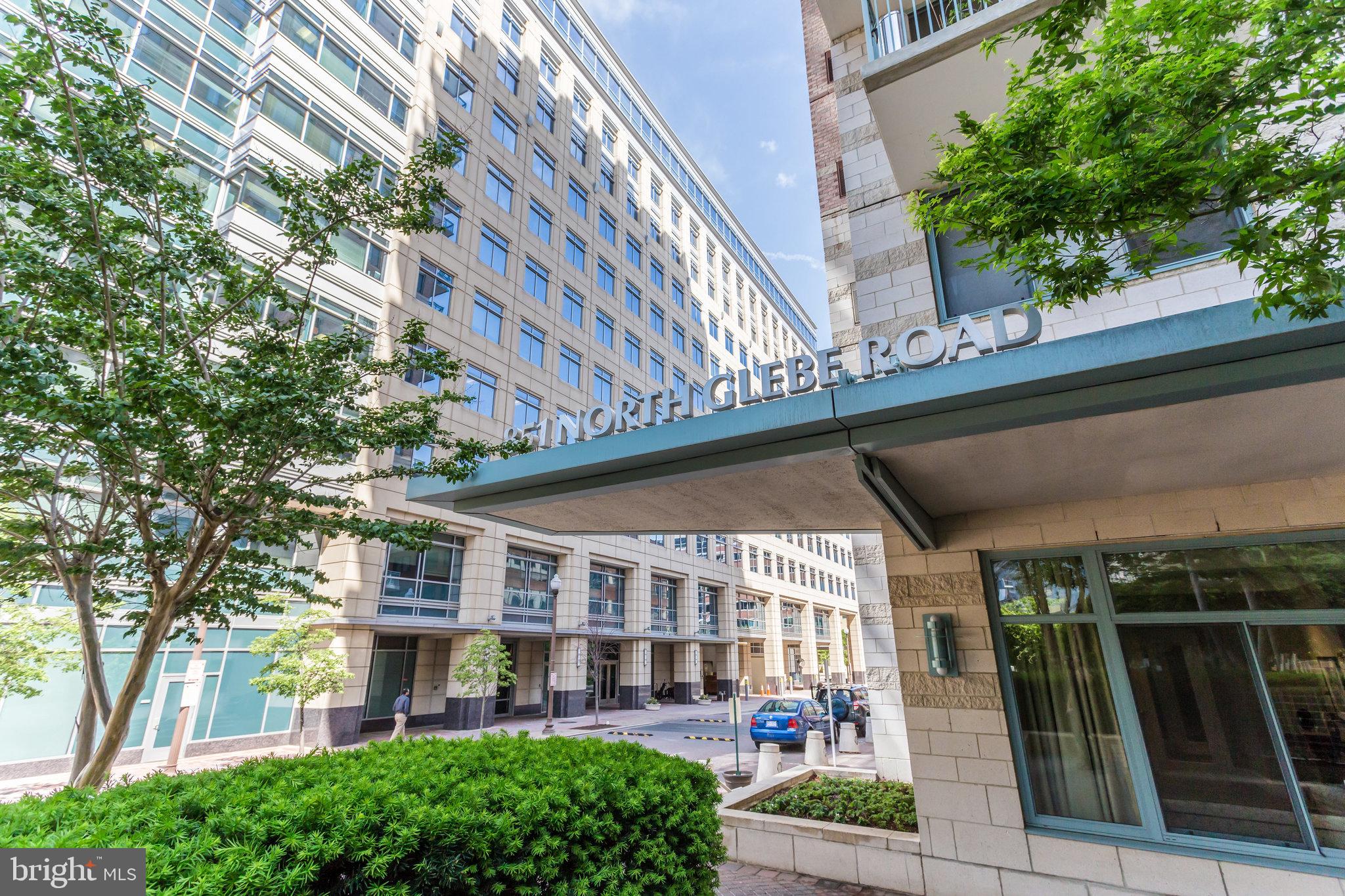 851 N Glebe Rd #416