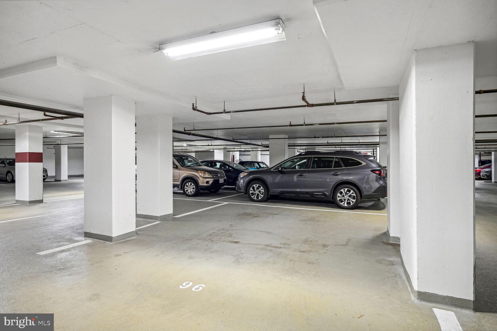 2400 Clarendon Blvd #401