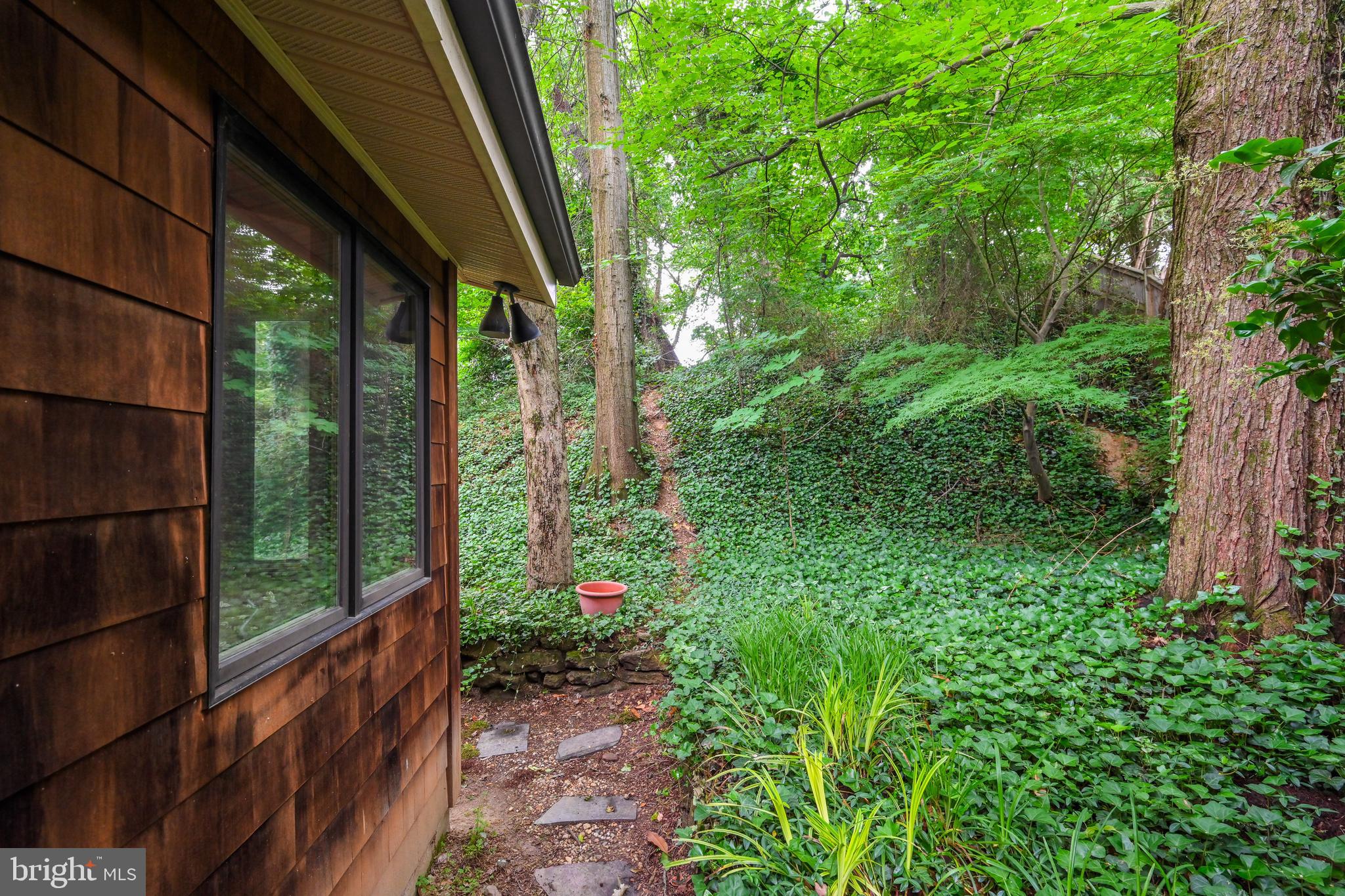 4122 26th Rd N