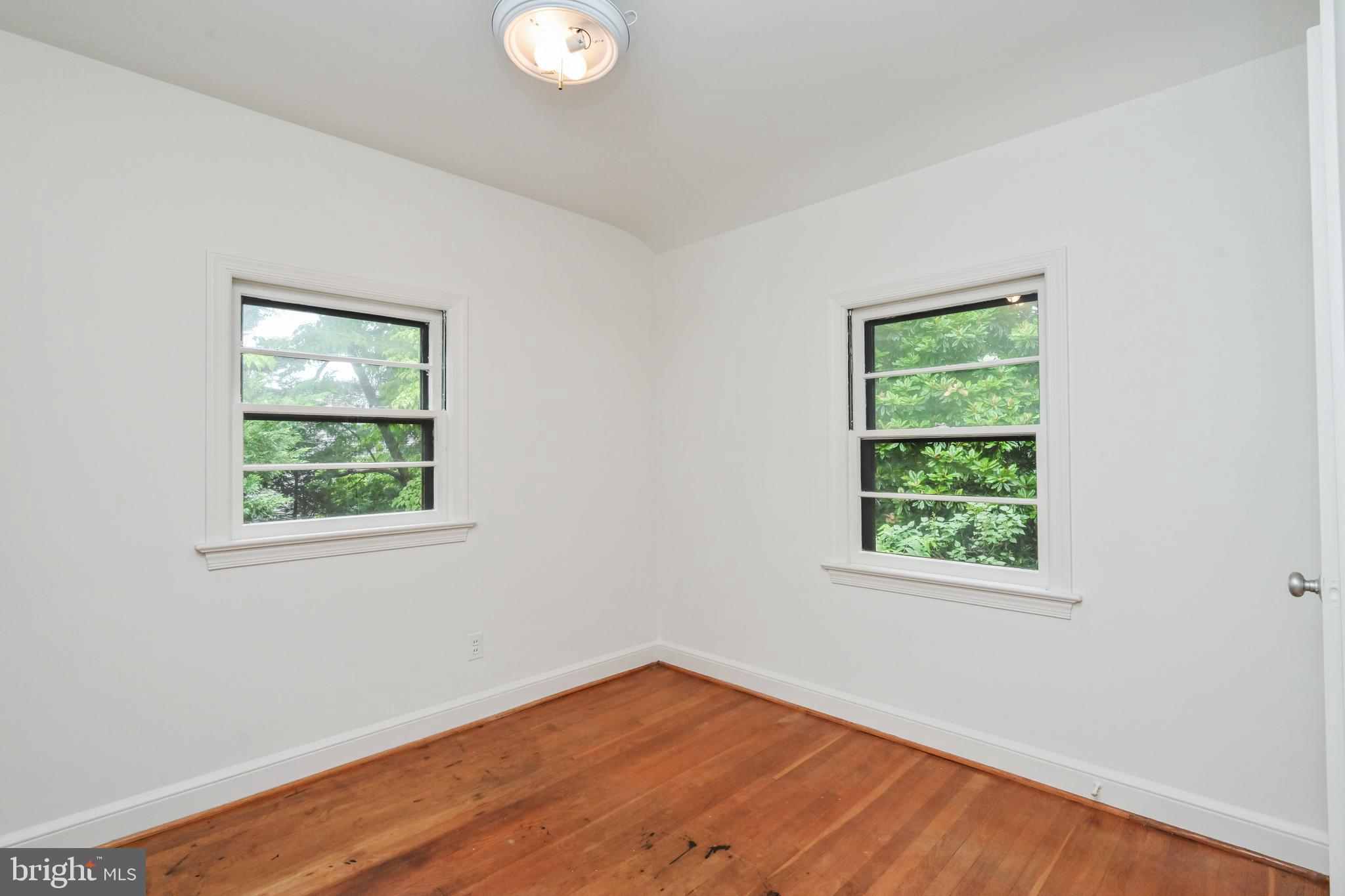 4122 26th Rd N