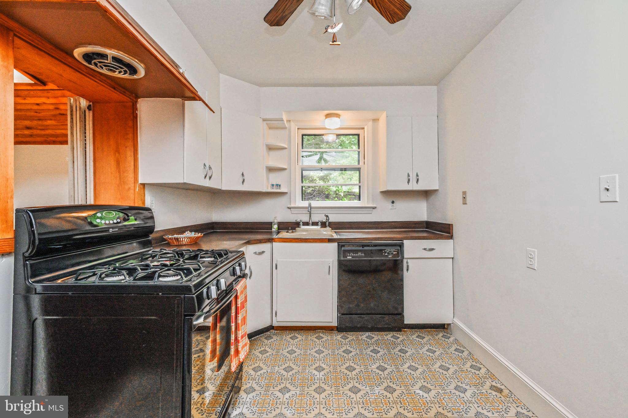 4122 26th Rd N