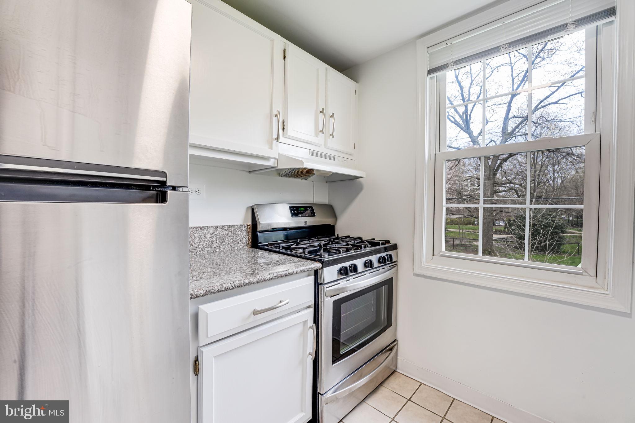 202 N George Mason Dr N #202-2