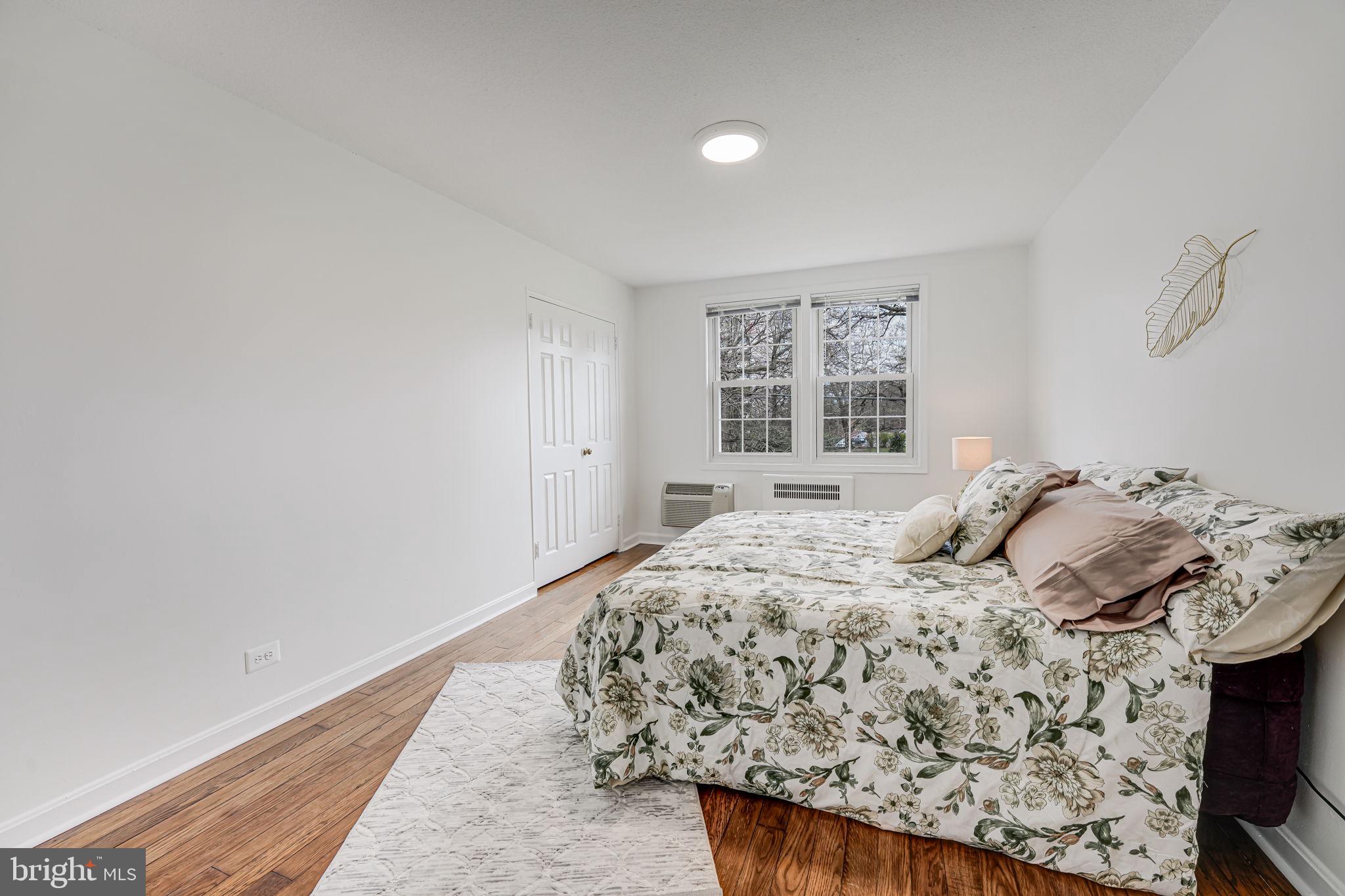 202 N George Mason Dr N #202-2