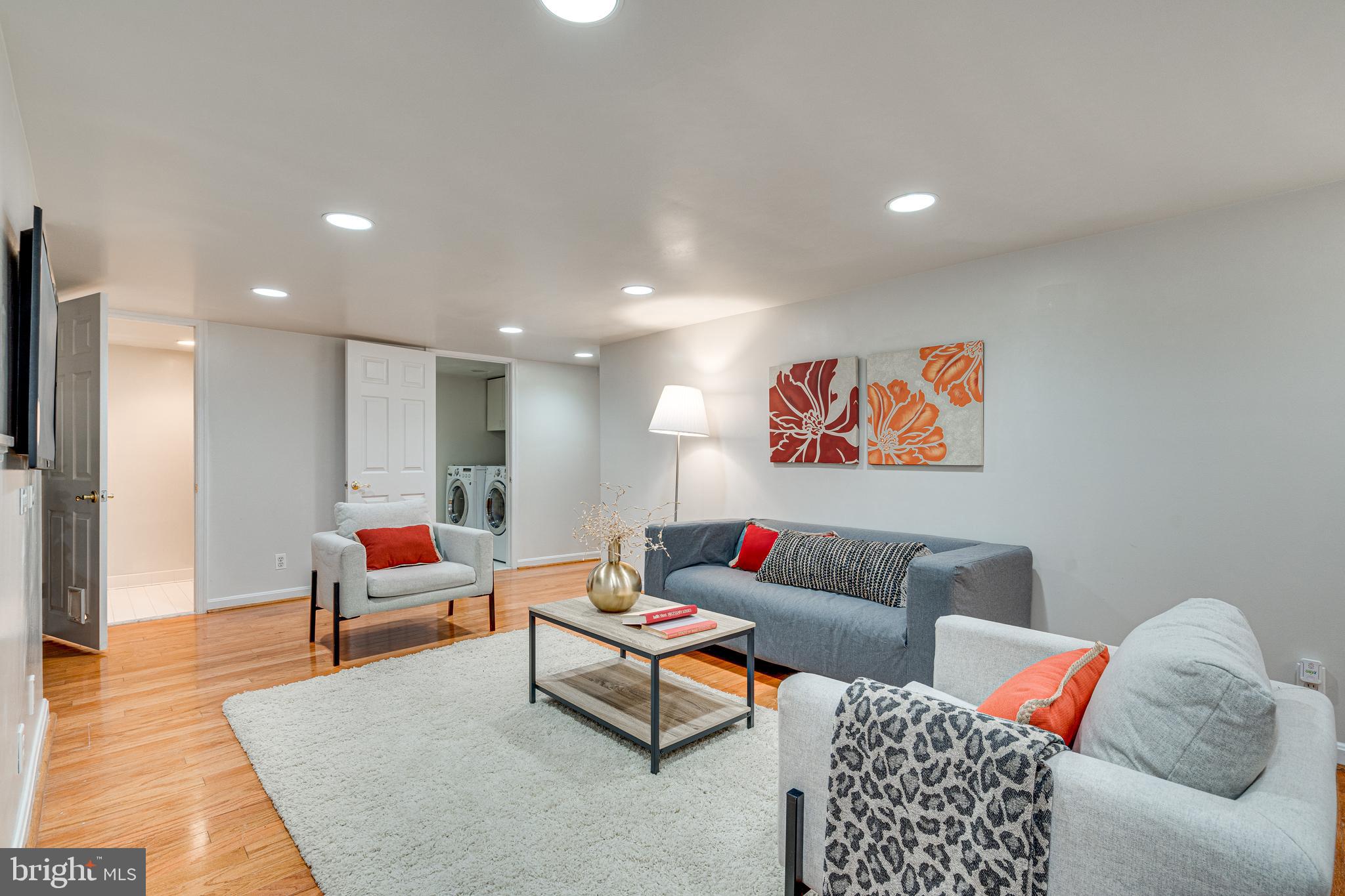 3173 S STAFFORD STREET