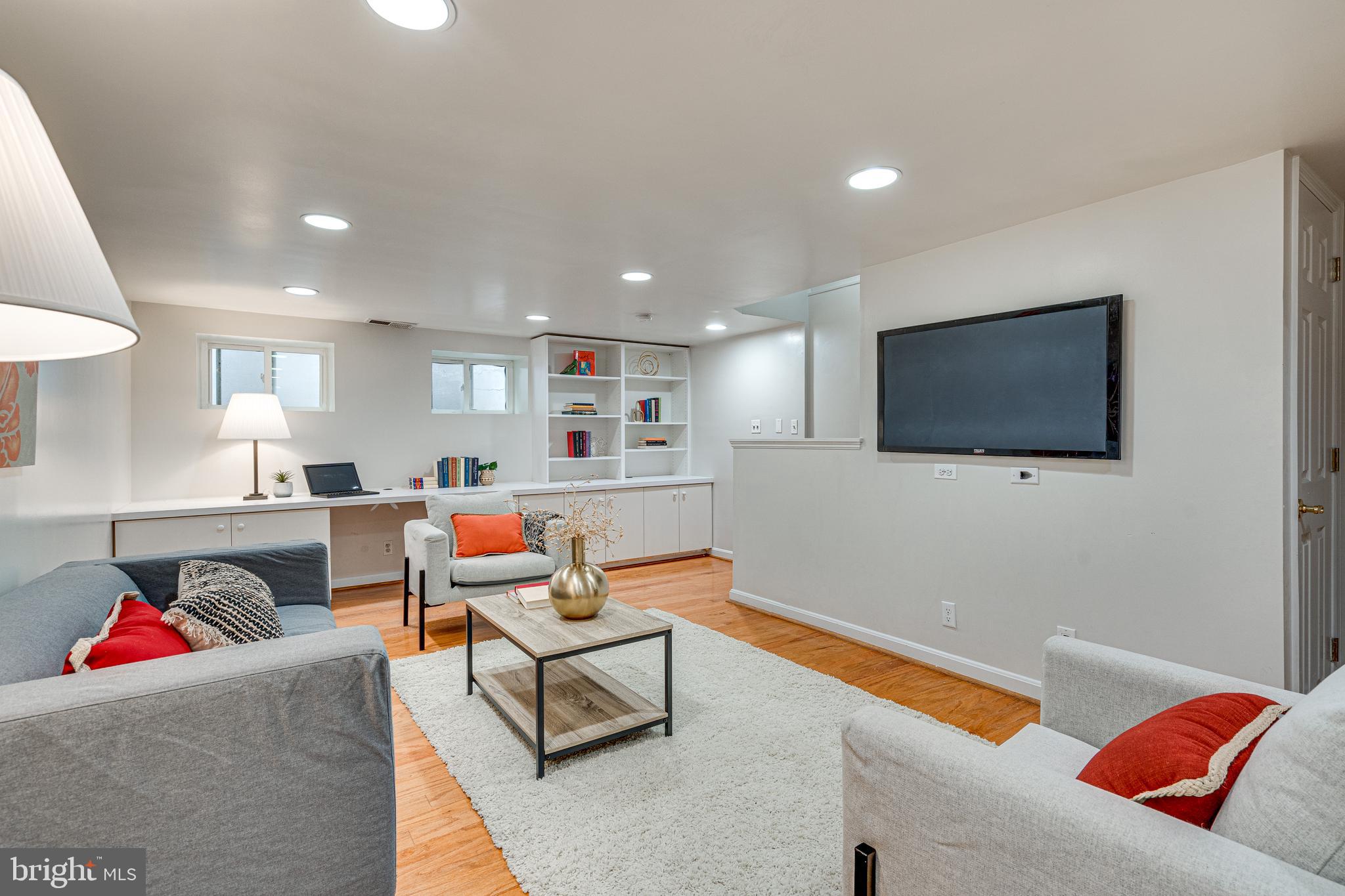 3173 S STAFFORD STREET