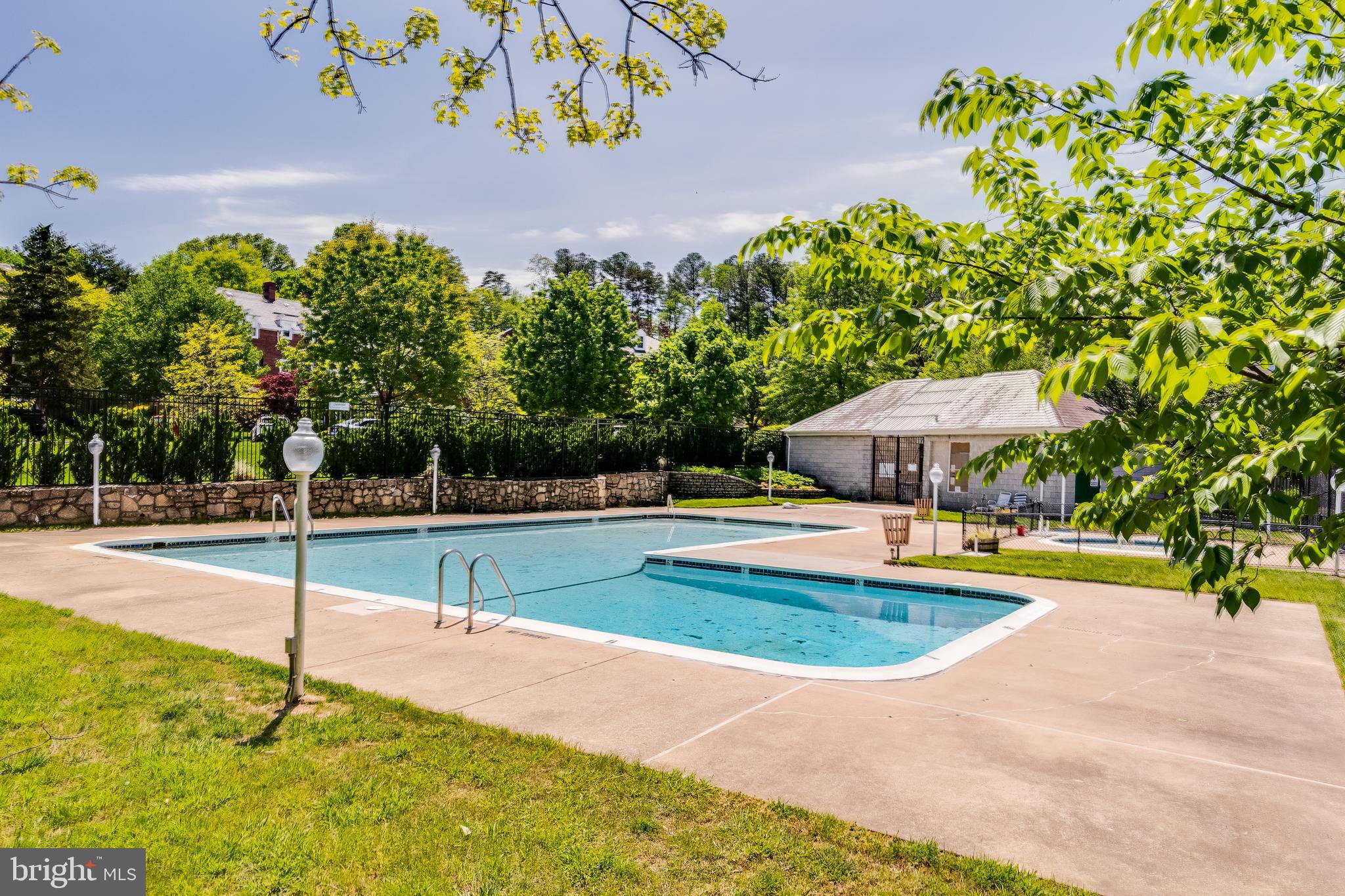 3173 S STAFFORD STREET