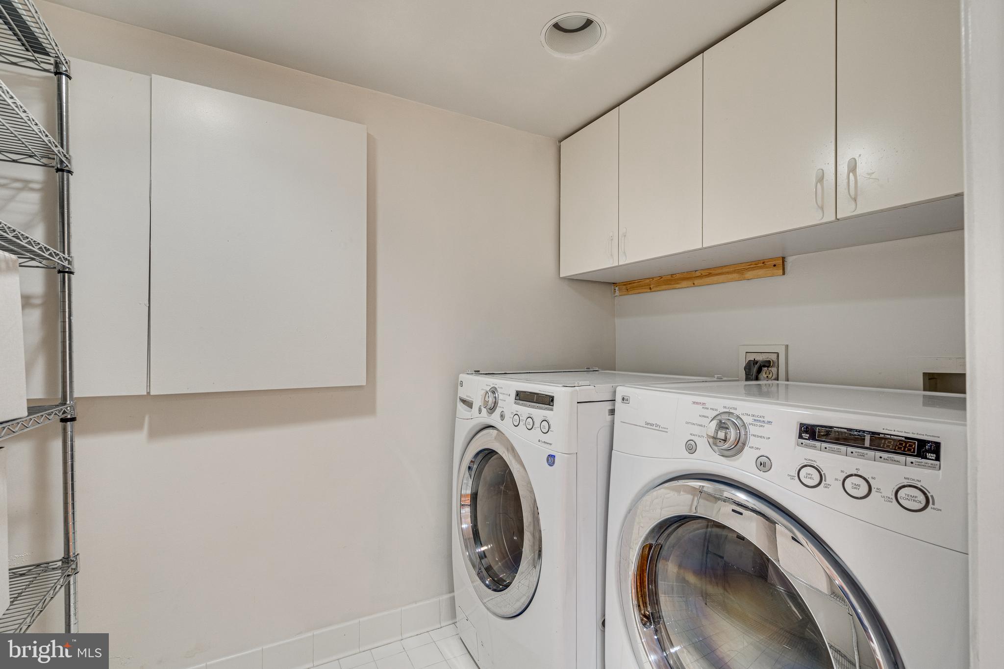 3173 S STAFFORD STREET