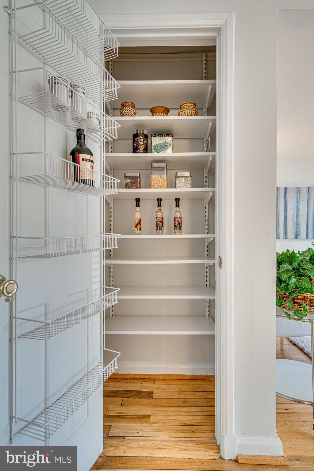 3173 S STAFFORD STREET