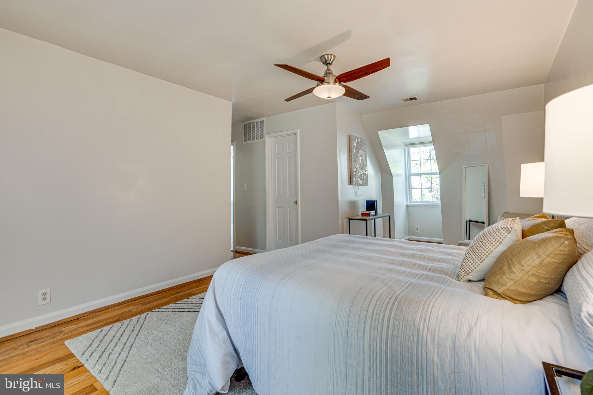 3173 S STAFFORD STREET