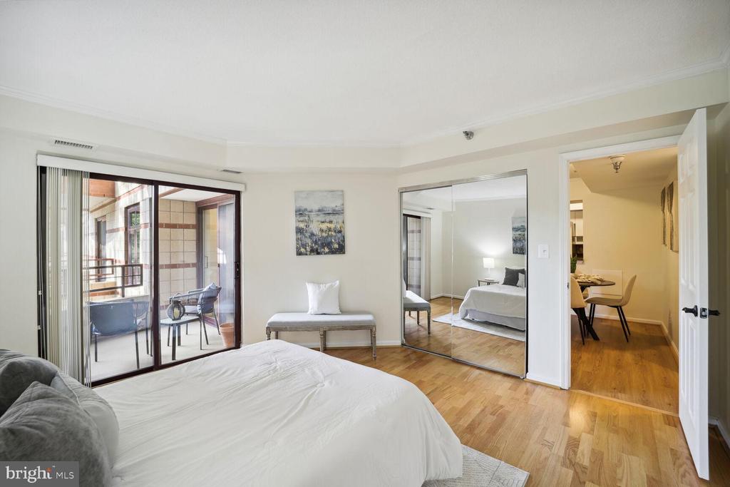 2400 Clarendon Blvd #201
