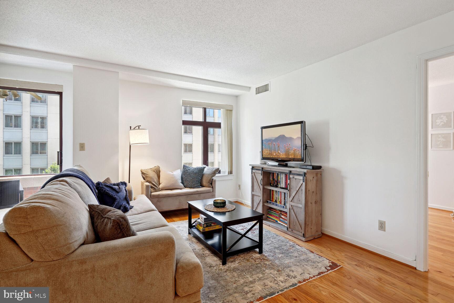 2400 CLARENDON BLVD #506