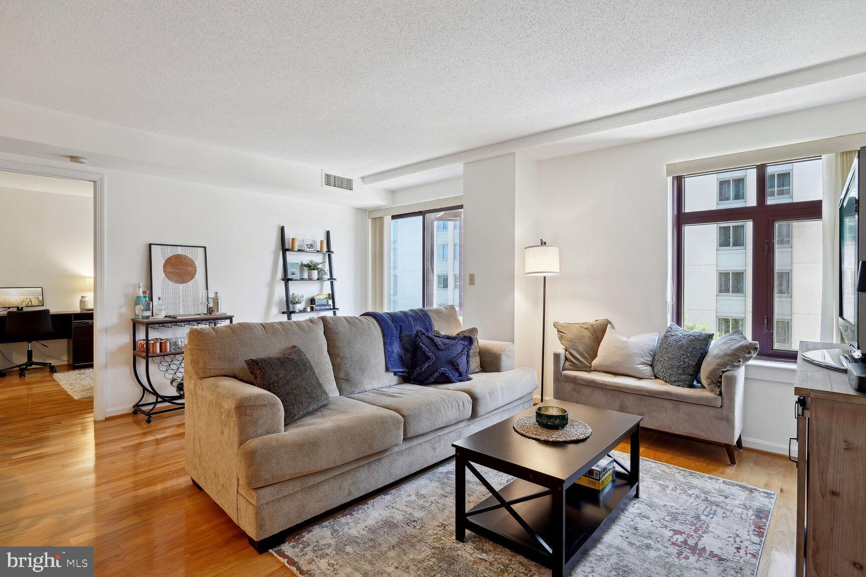 2400 CLARENDON BLVD #506