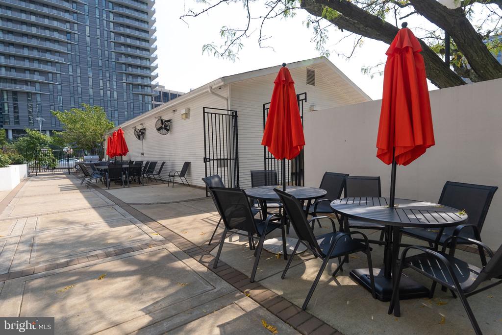 1530 Key Blvd #205