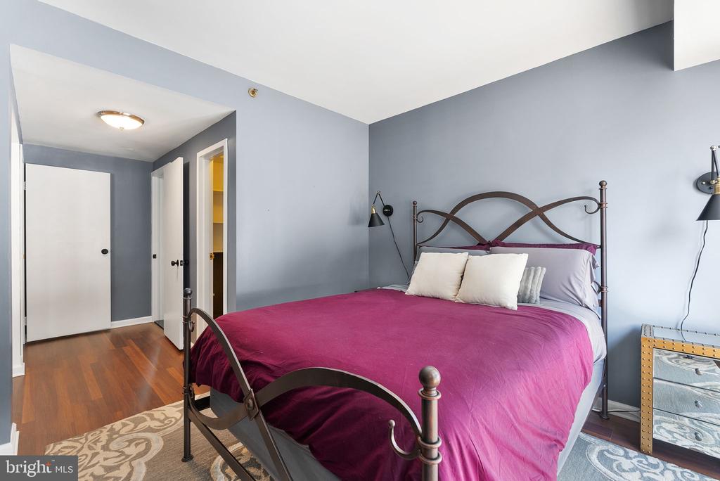 1530 Key Blvd #205