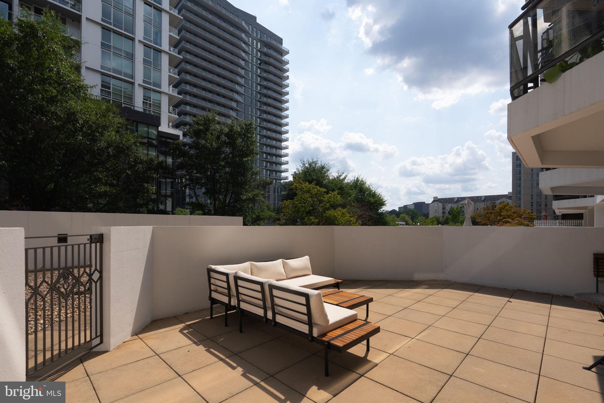 1530 Key Blvd #205