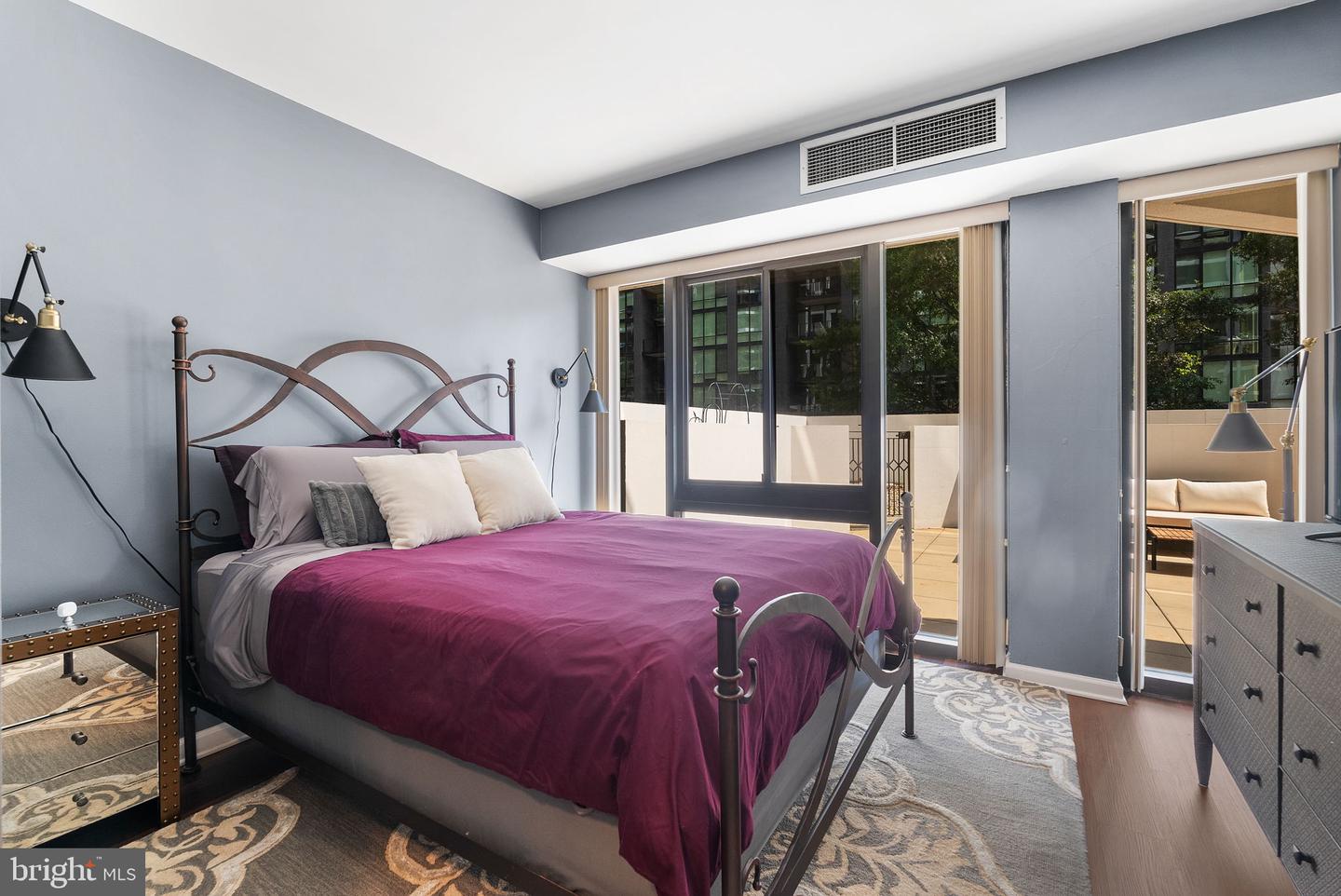 1530 Key Blvd #205