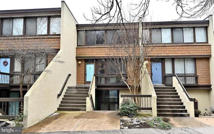 2212 S RANDOLPH ST #1