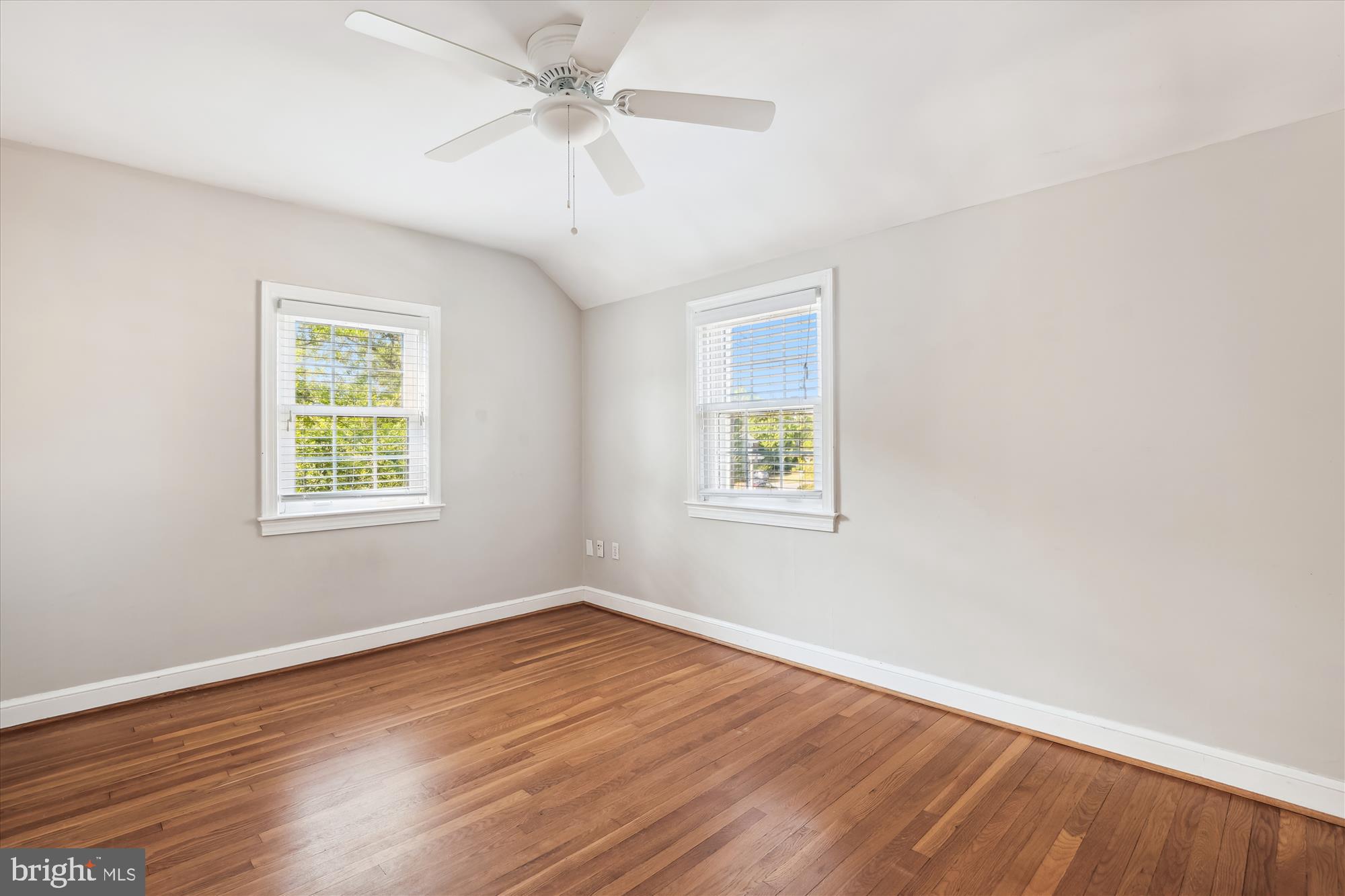 329 N Greenbrier St