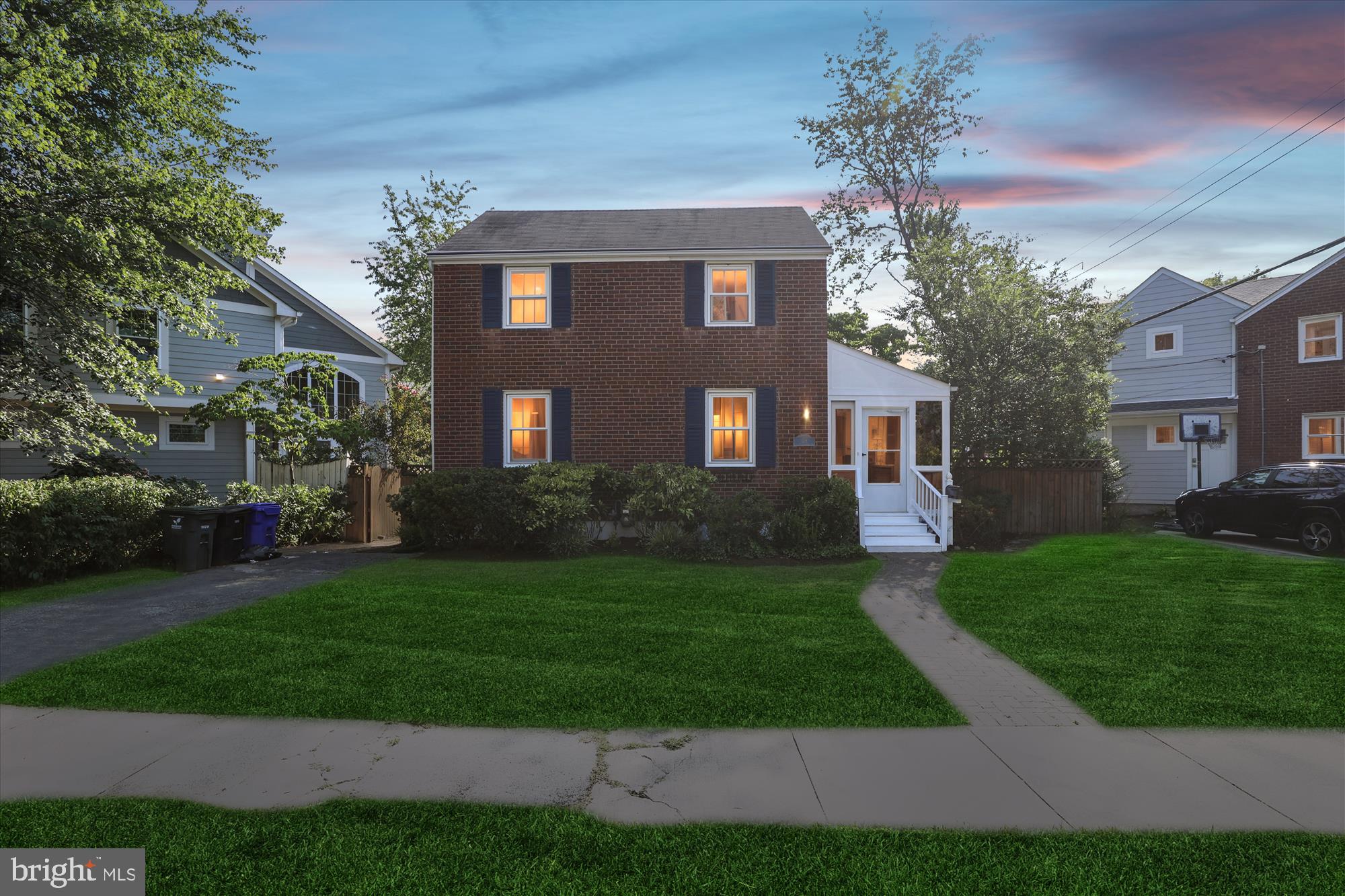 329 N Greenbrier St