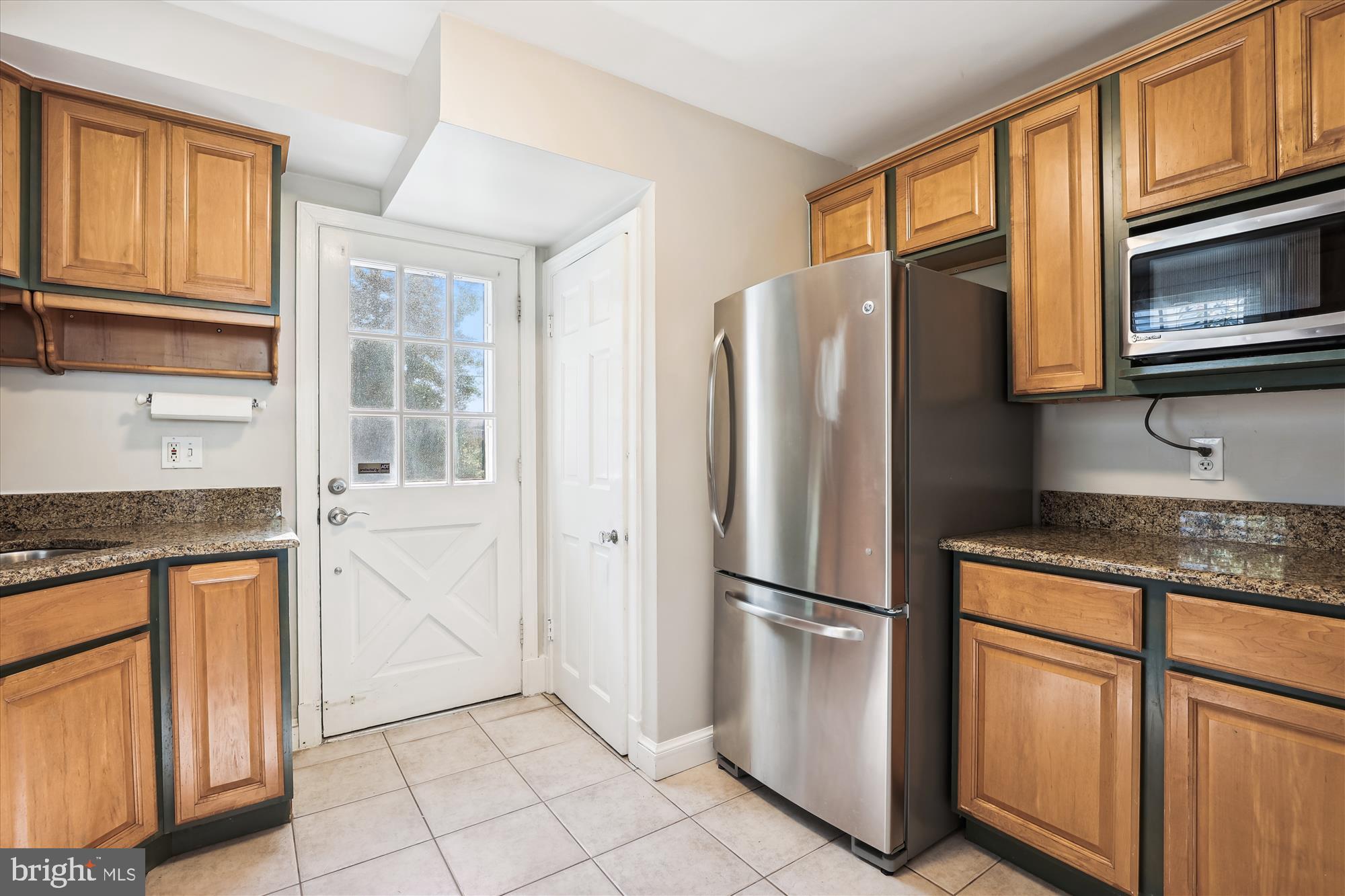 329 N Greenbrier St