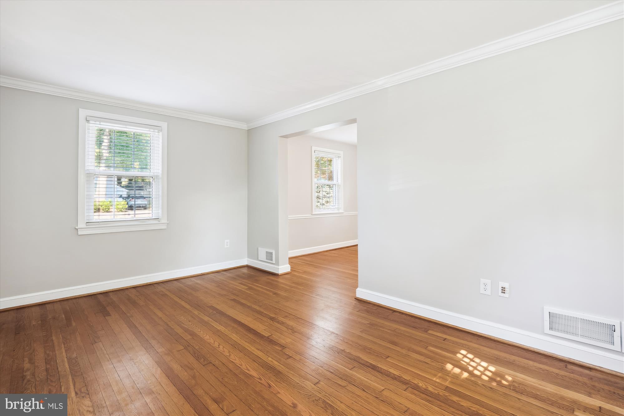 329 N Greenbrier St