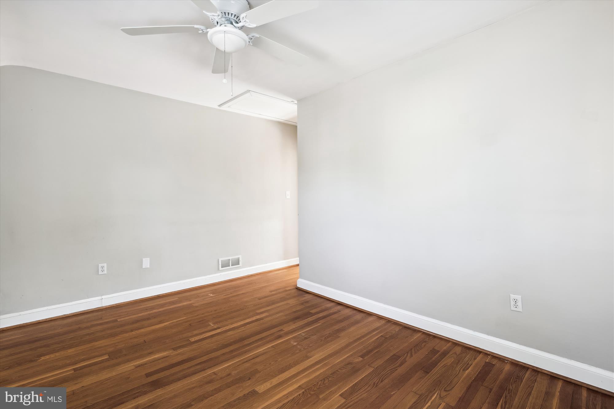 329 N Greenbrier St