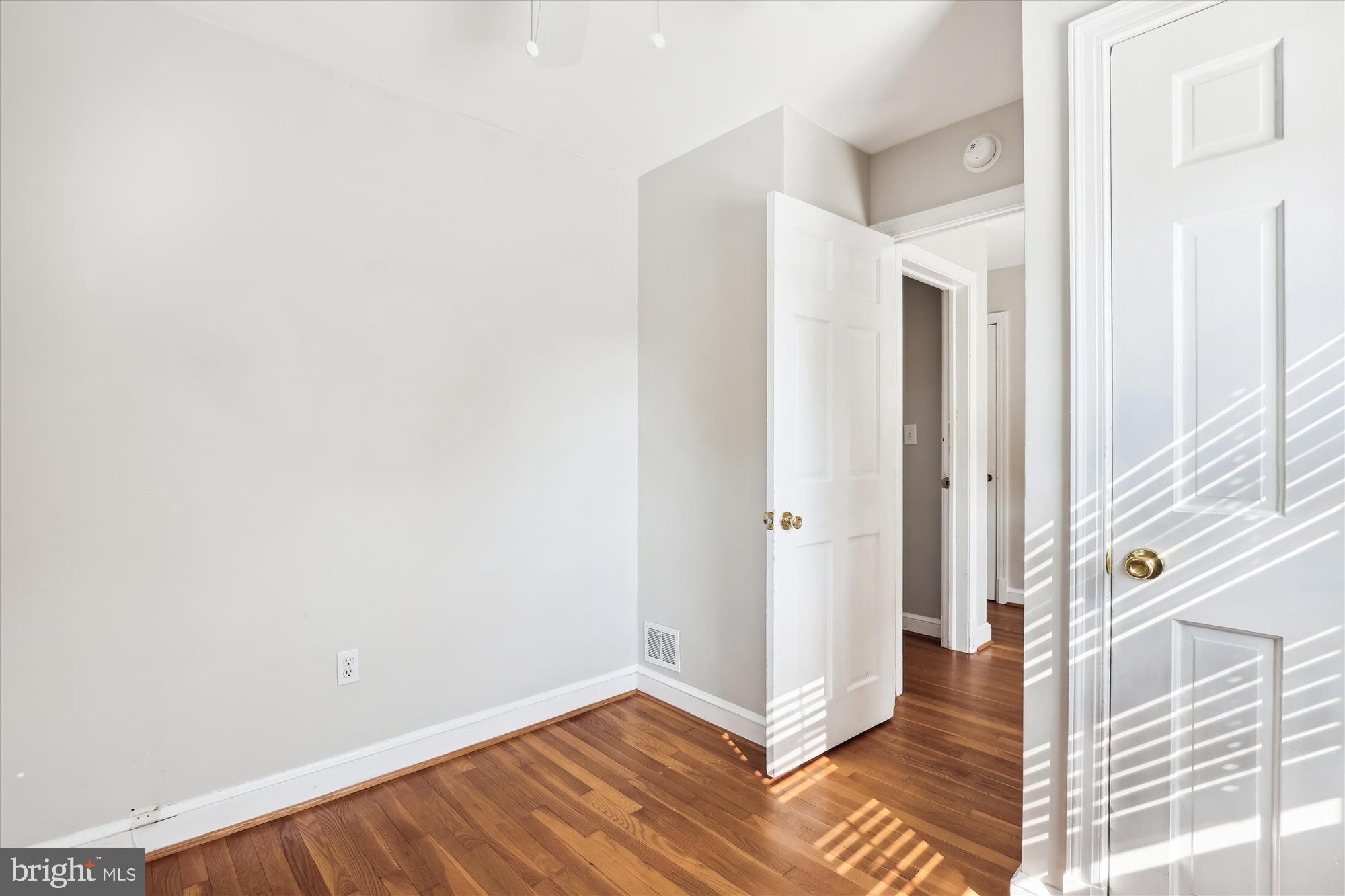 329 N Greenbrier St