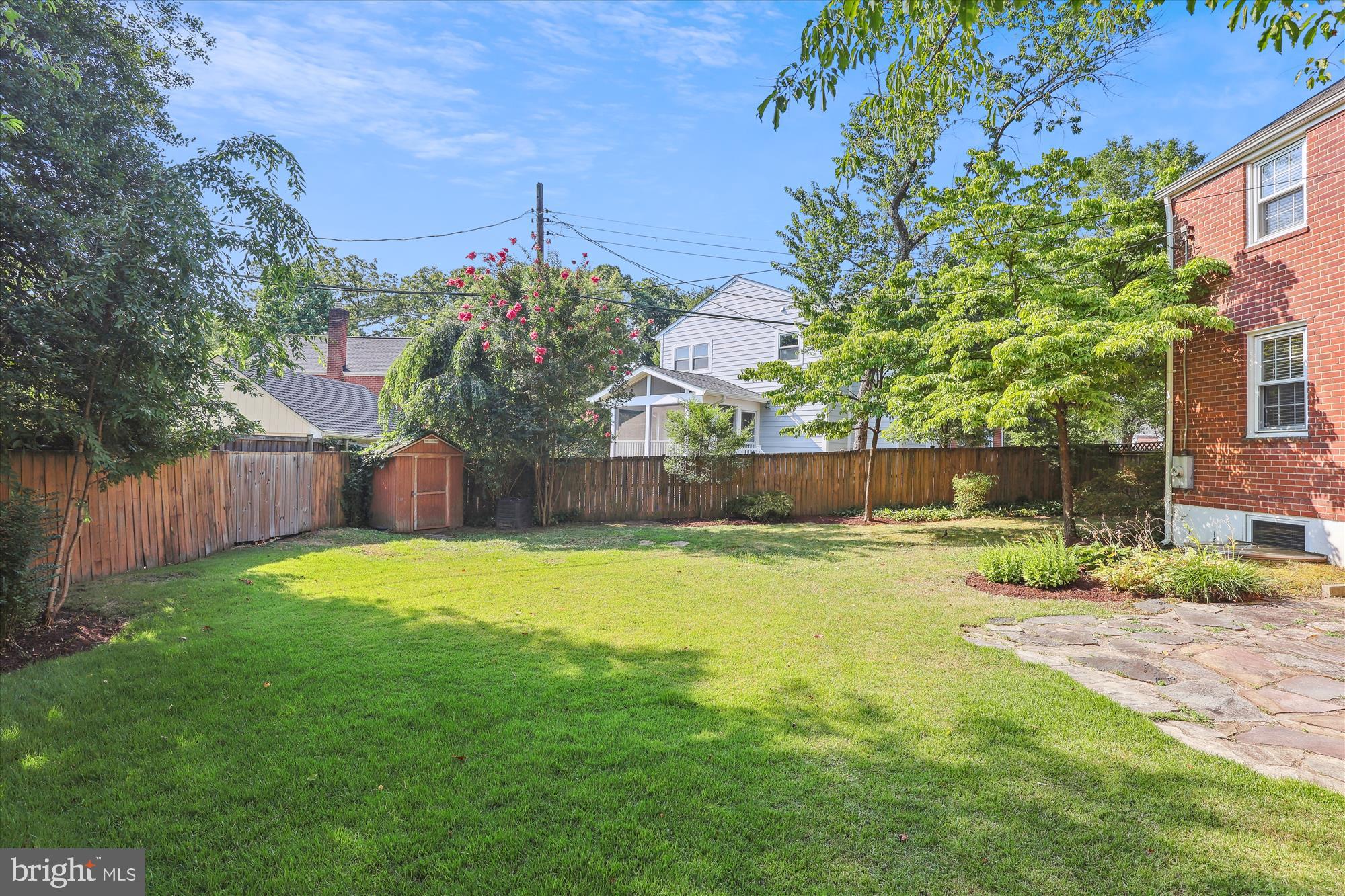 329 N Greenbrier St