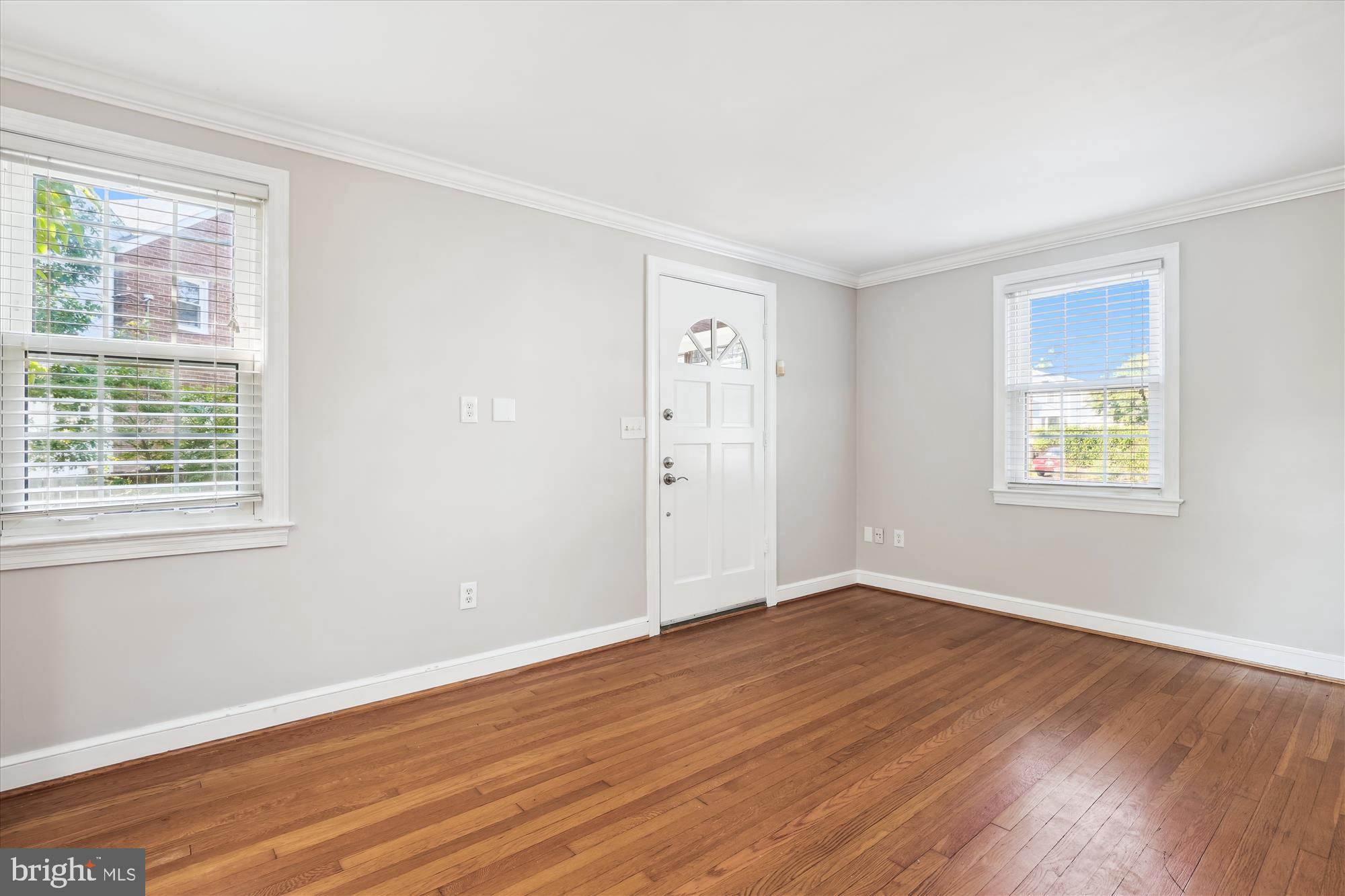 329 N Greenbrier St