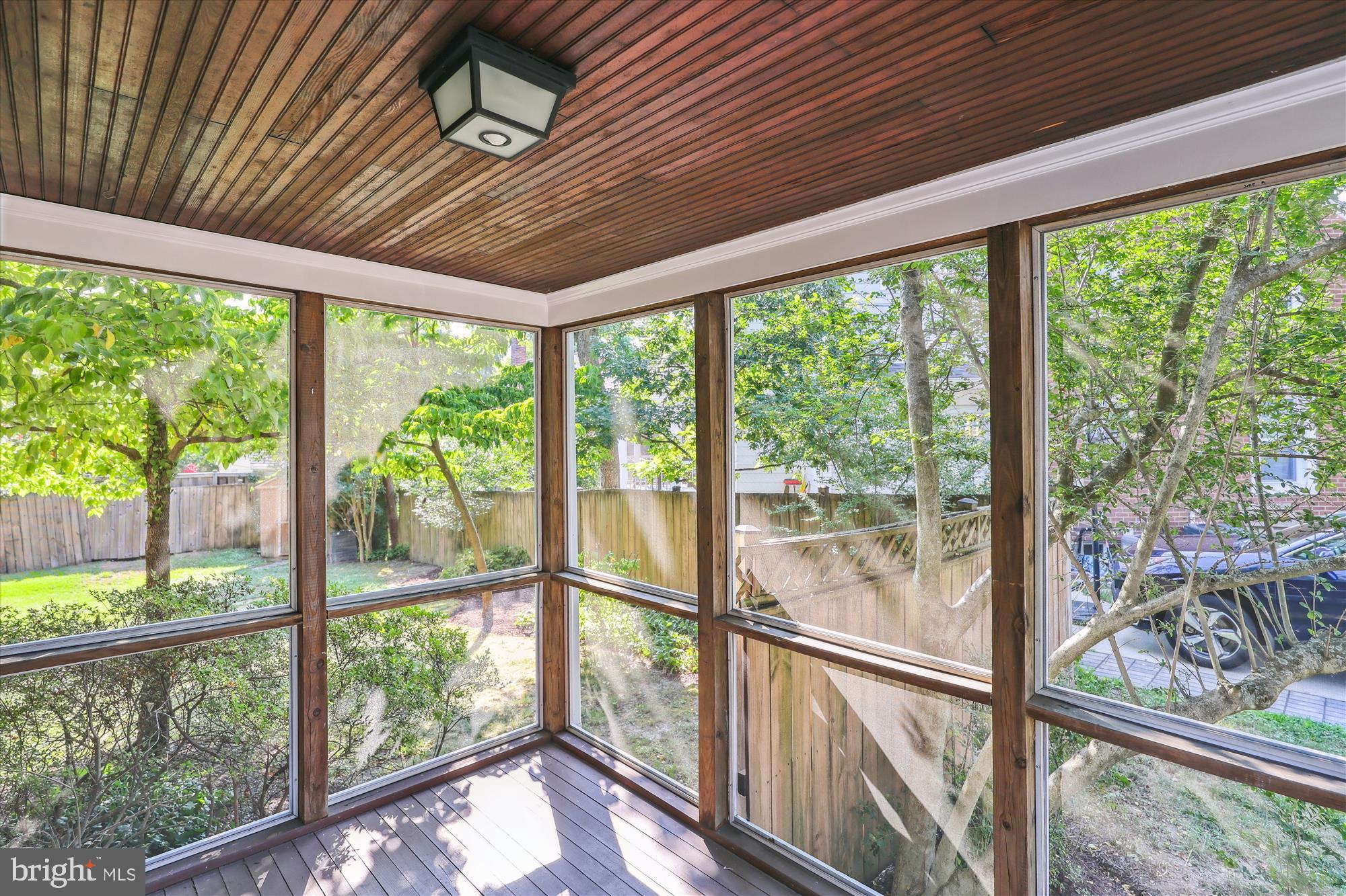 329 N Greenbrier St