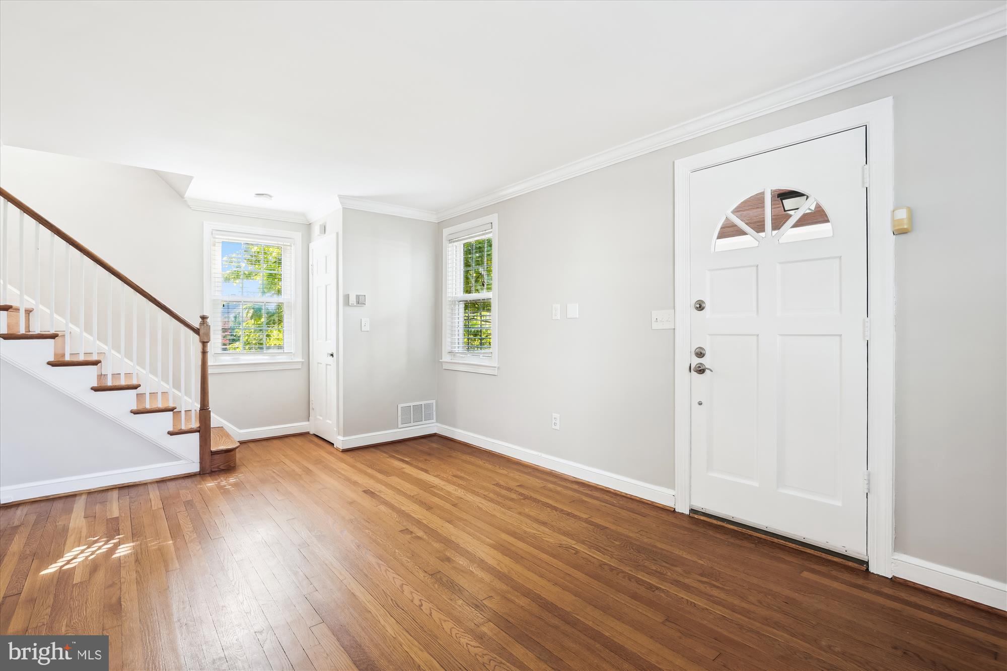329 N Greenbrier St