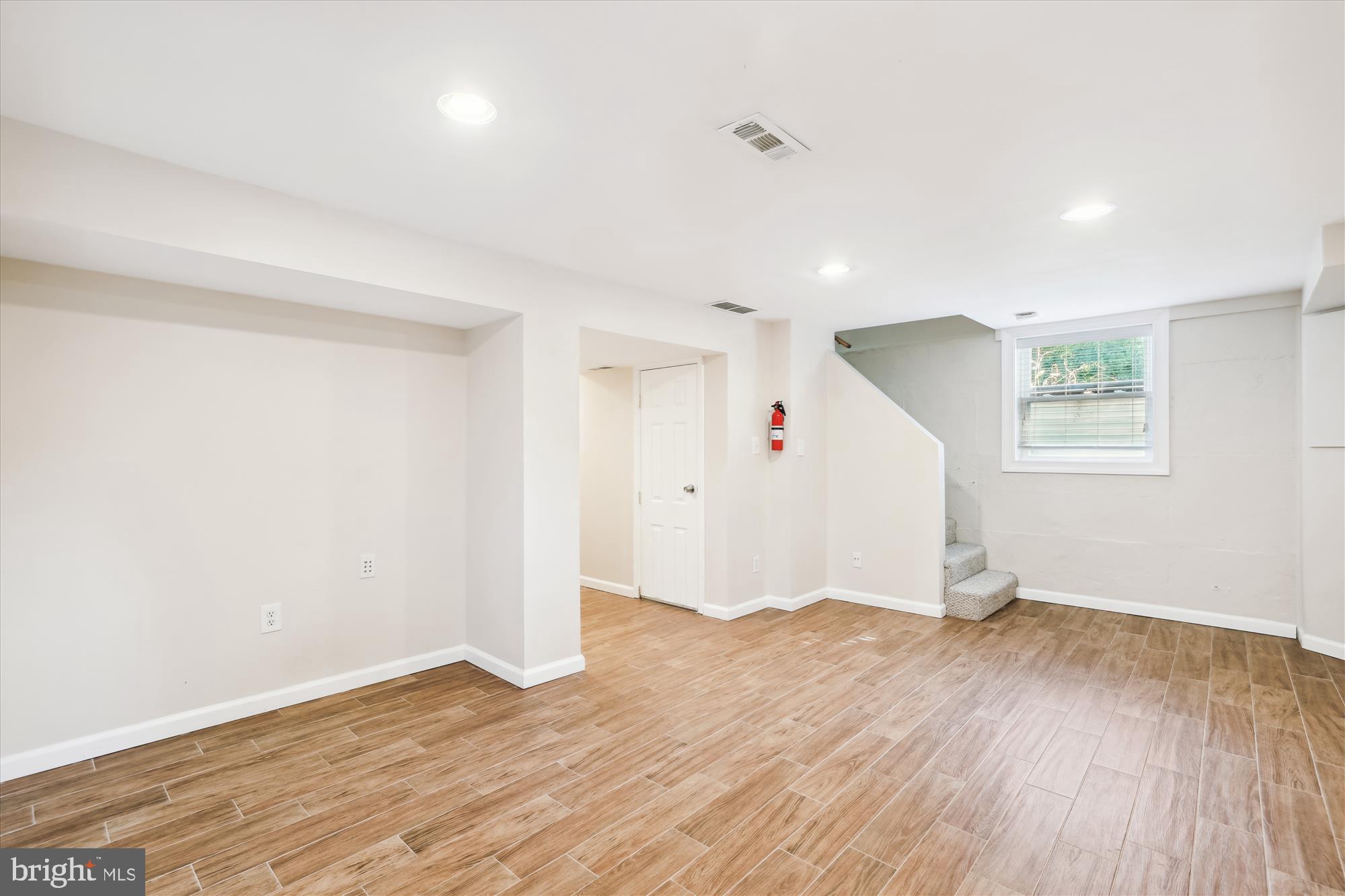 329 N Greenbrier St