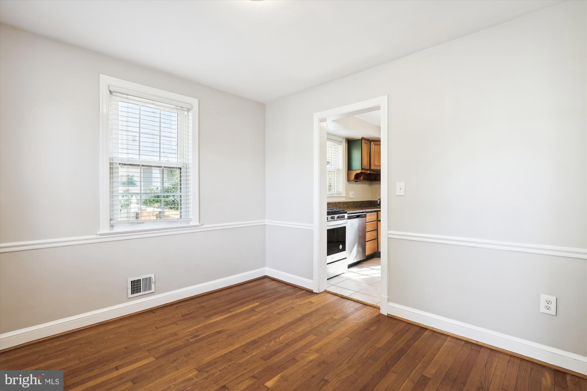 329 N Greenbrier St