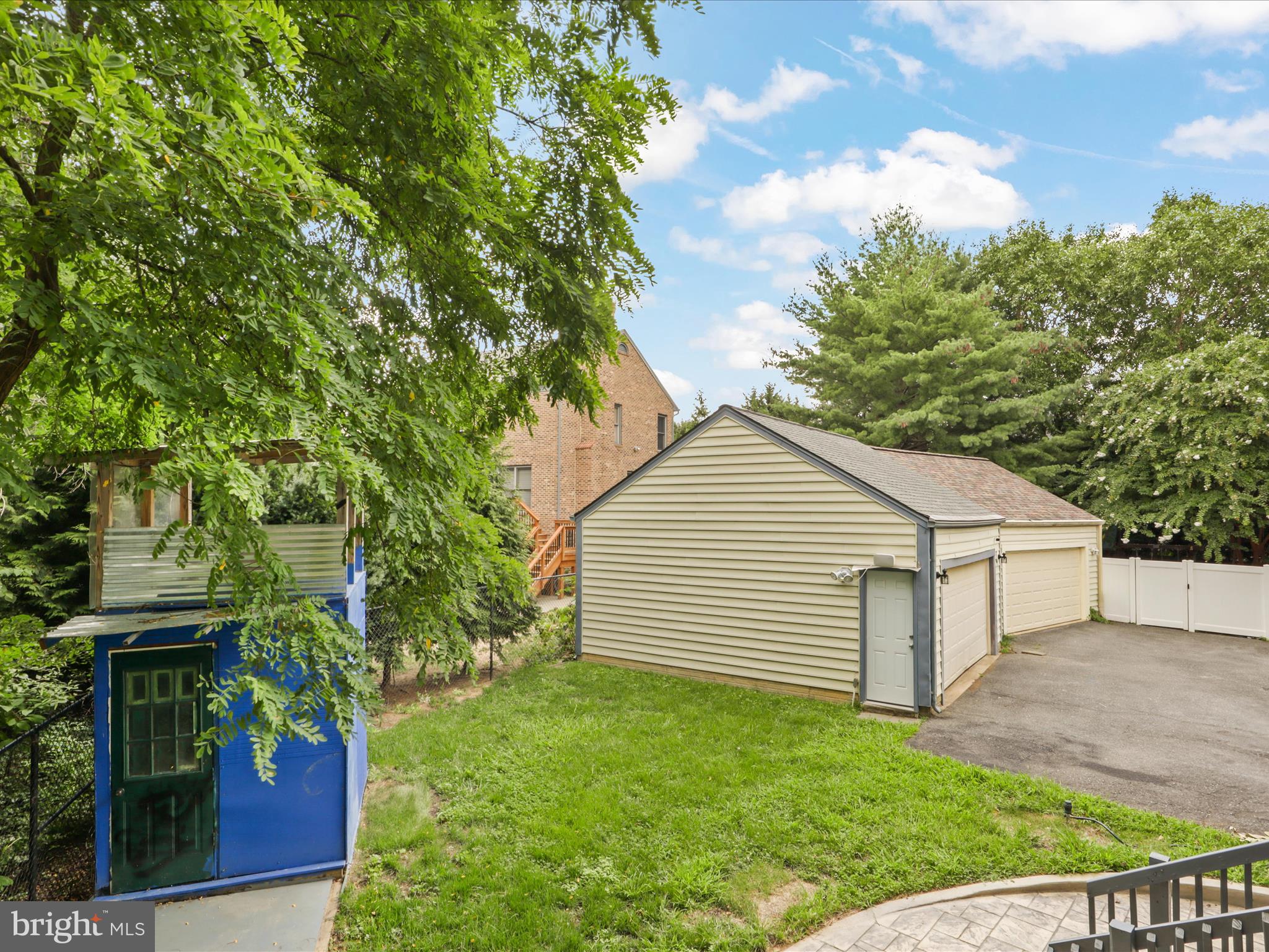 5947 5TH ROAD S